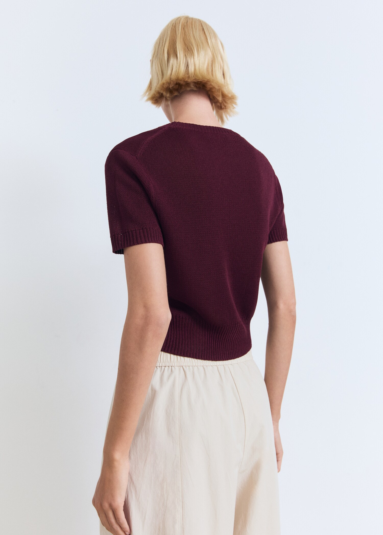 Short-sleeved crop sweater - Women | MANGO USA