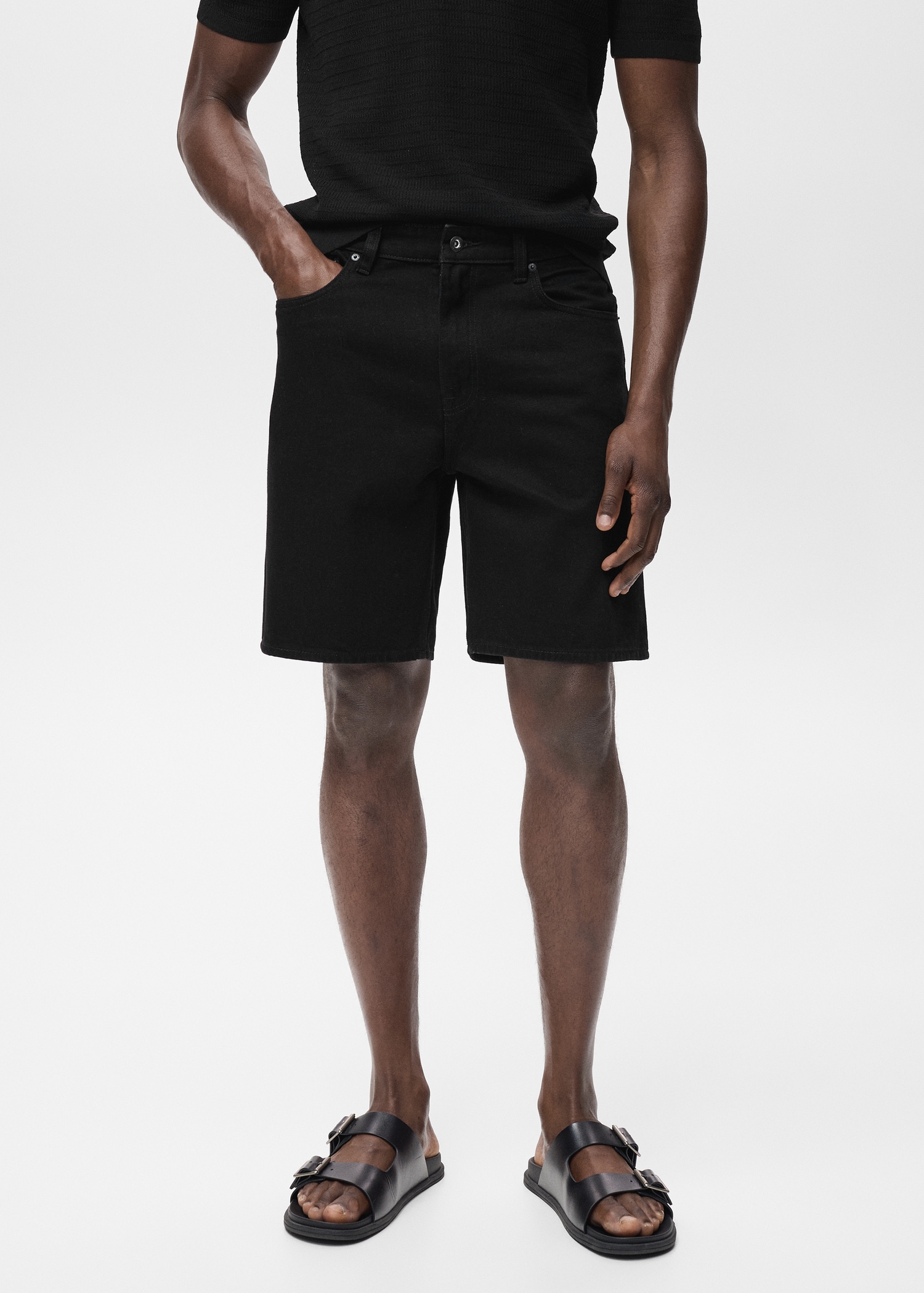 Бермуды regular fit из денима - Средний план