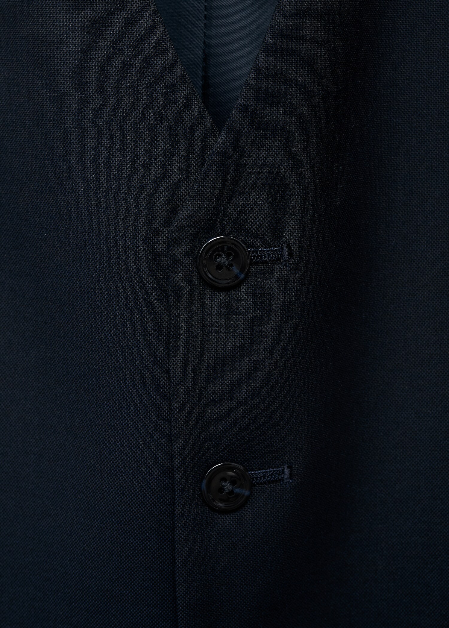 Slim-fit suit waistcoat - Details of the article 8