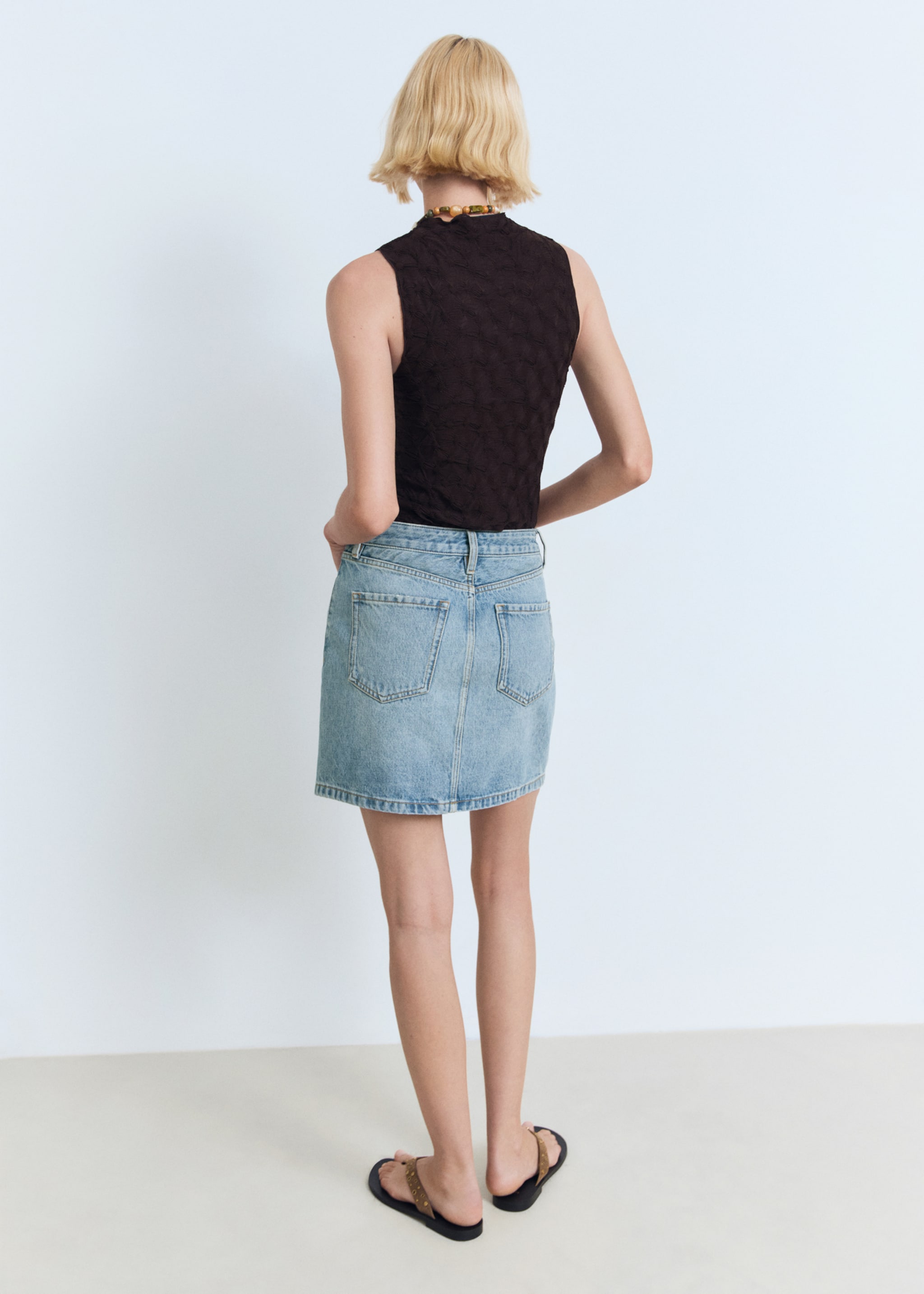 Denim short skirt - Reverse of the article