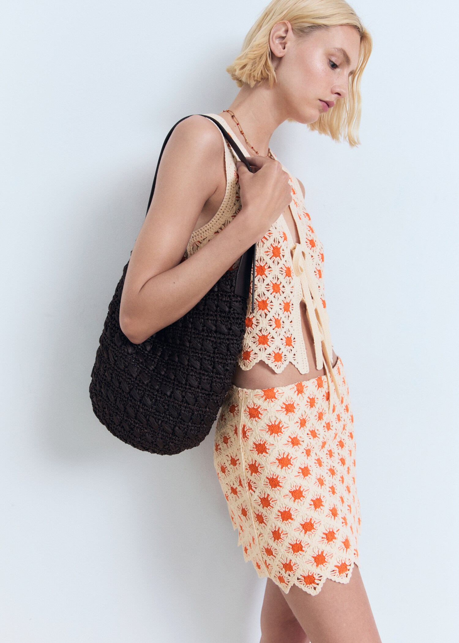 Crochet mini skirt - Details of the article 6