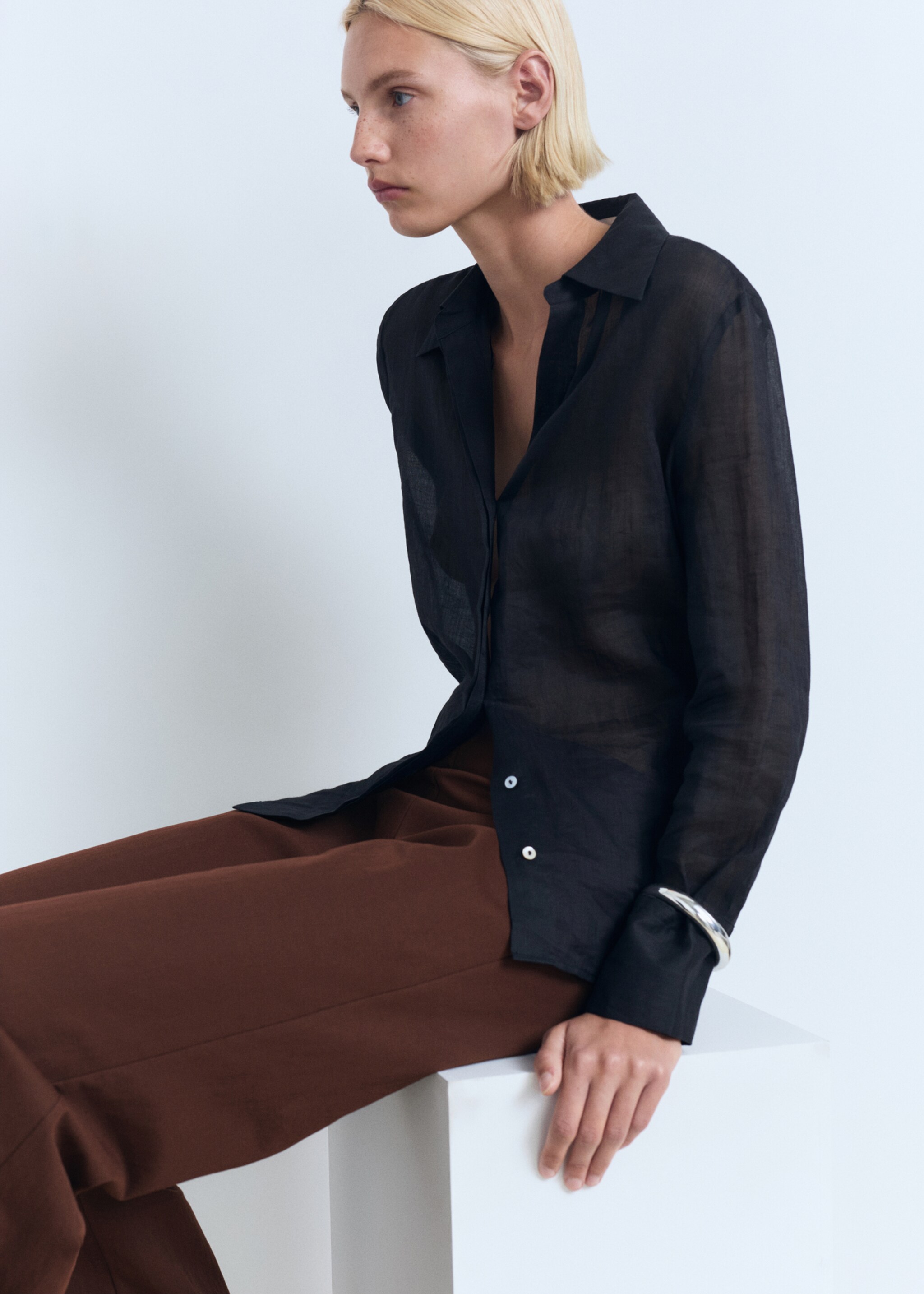 Flowy straight-fit trousers - Details of the article 2