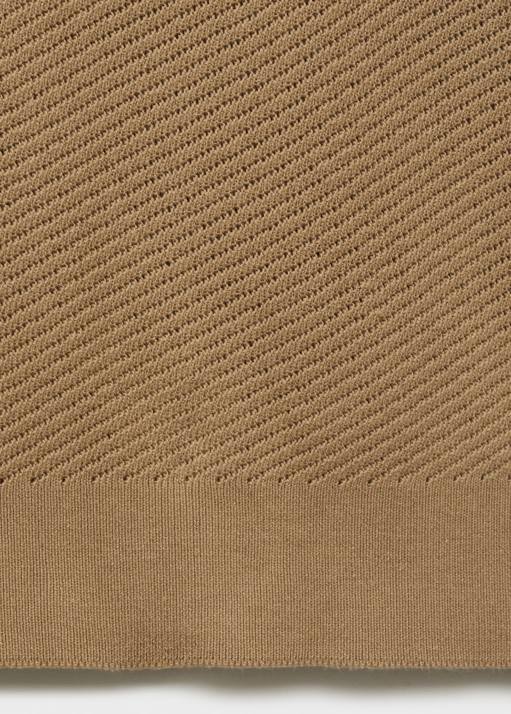 Knitted polo shirt with zipper and lace accents