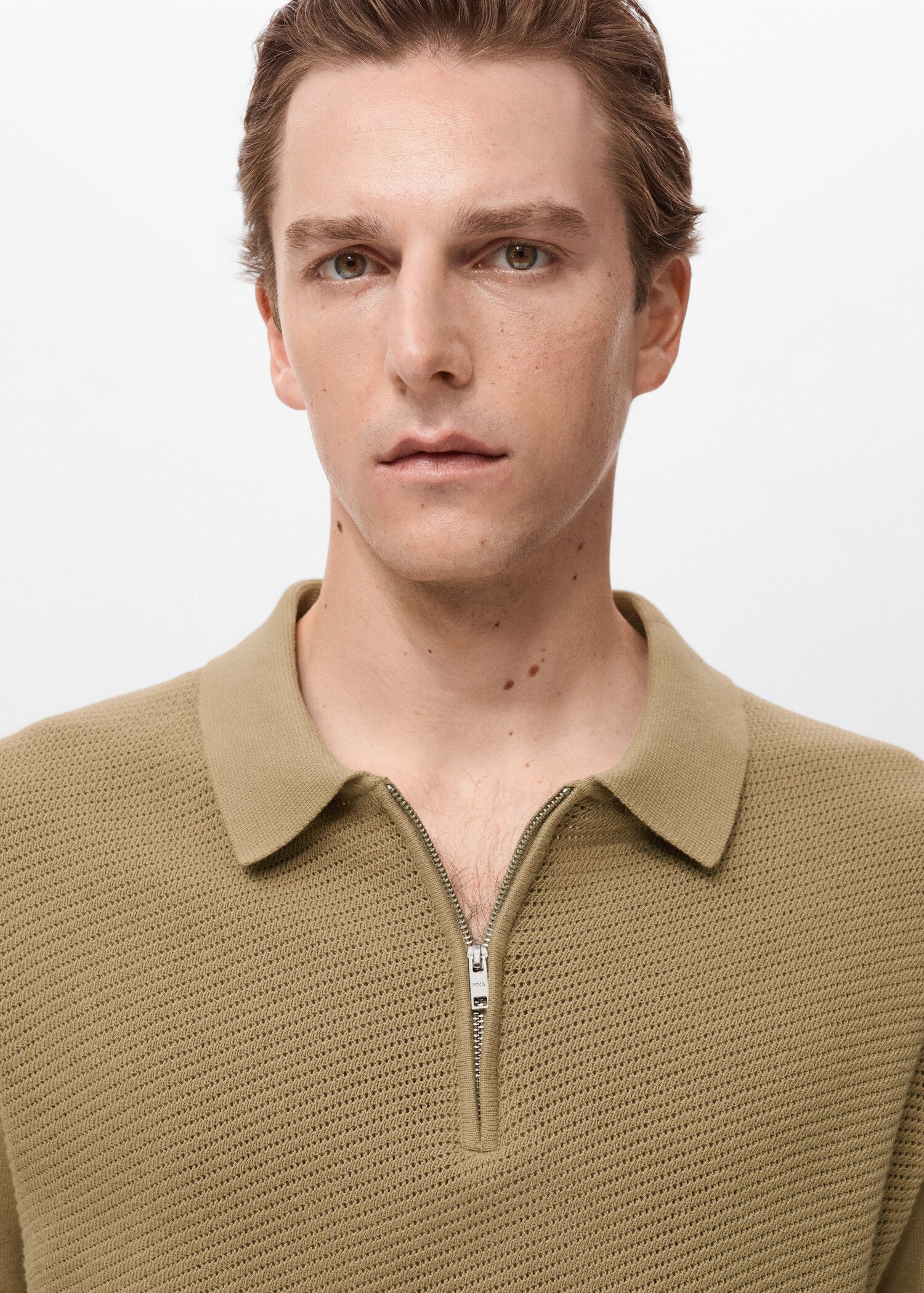 Openwork knitted polo shirt with zip - Details of the article 1