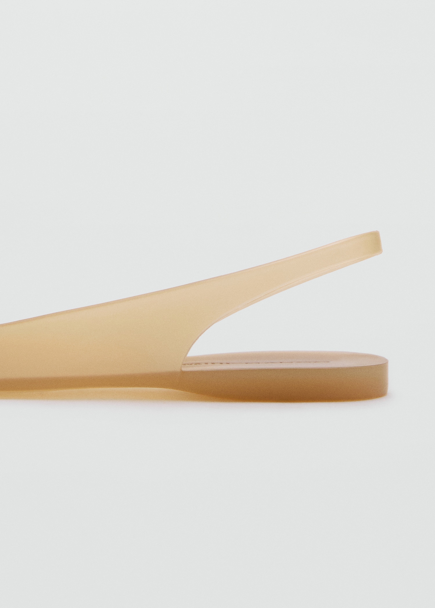 Rubberised slingback shoe - Details of the article 1
