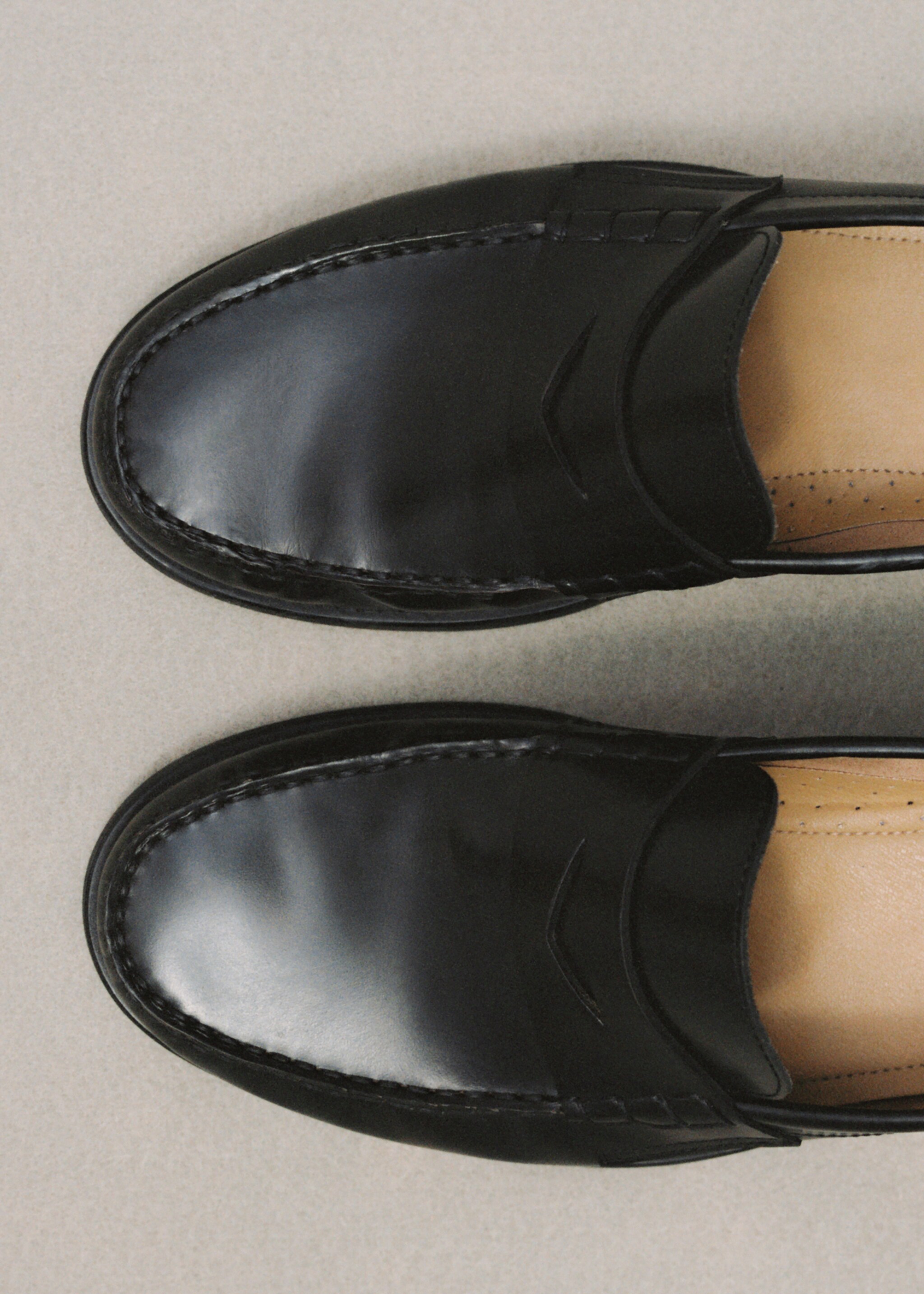 Aged-leather loafers - Details of the article 3, Black. Ref: 17051257-00.