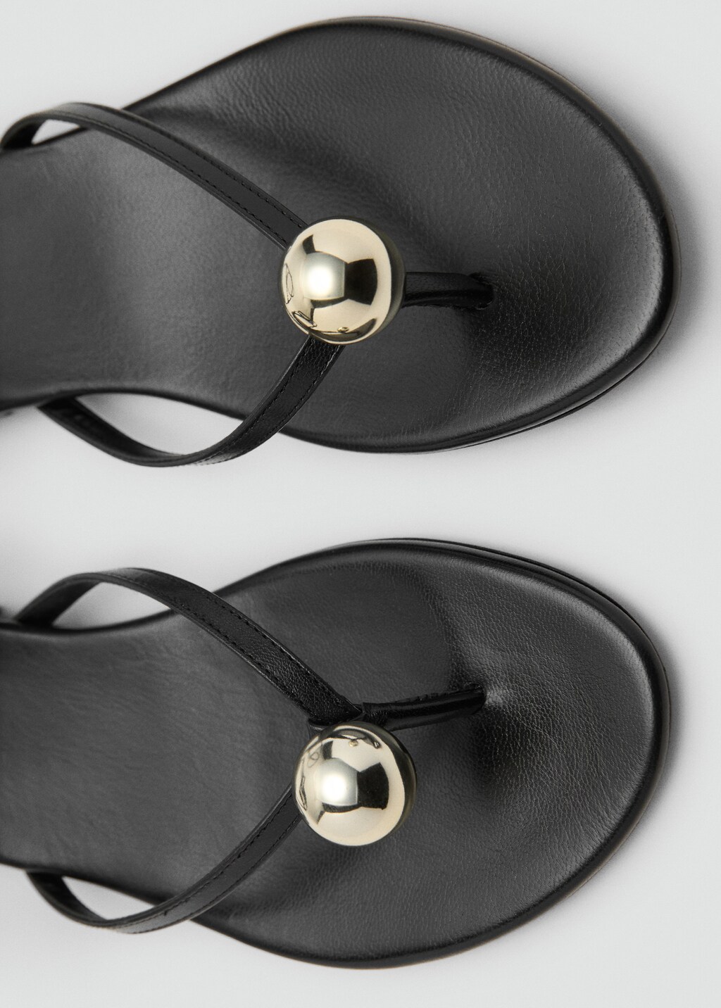 Leather strap sandals with metallic detail