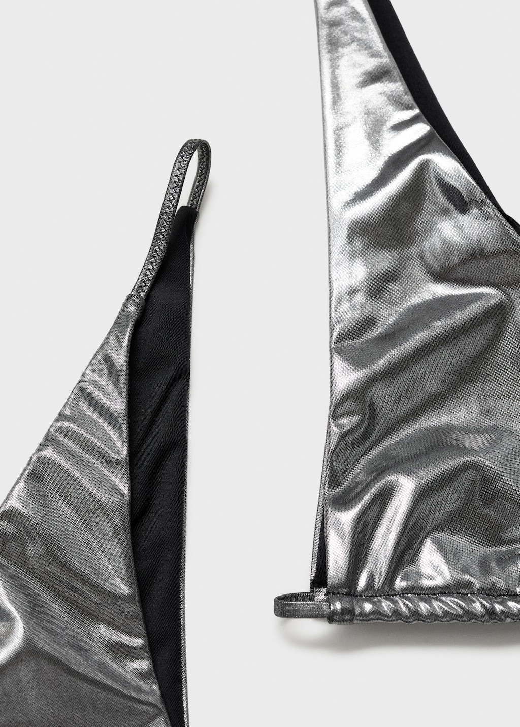 Metallic bikini top with cut-out