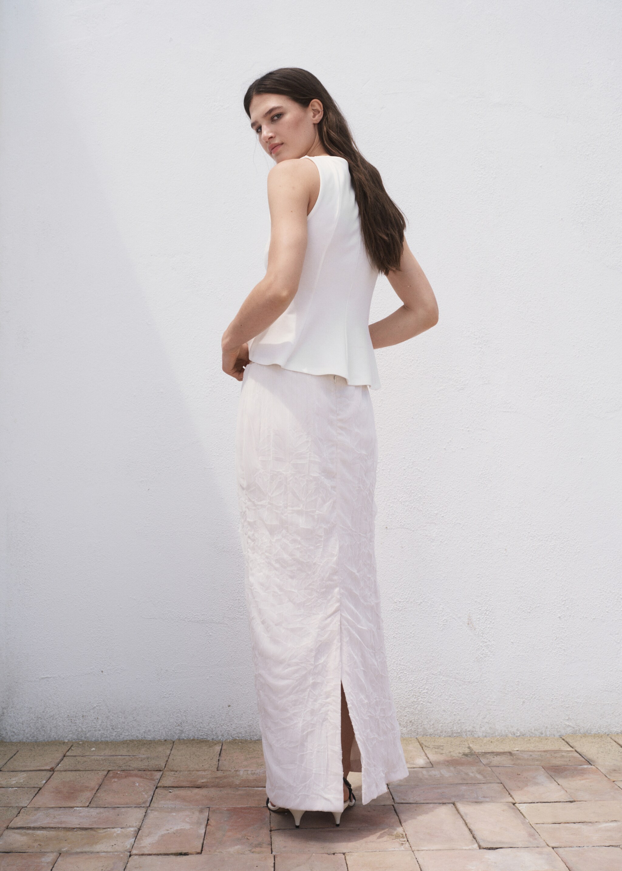 Peplum top with seam detail - Reverse of the article