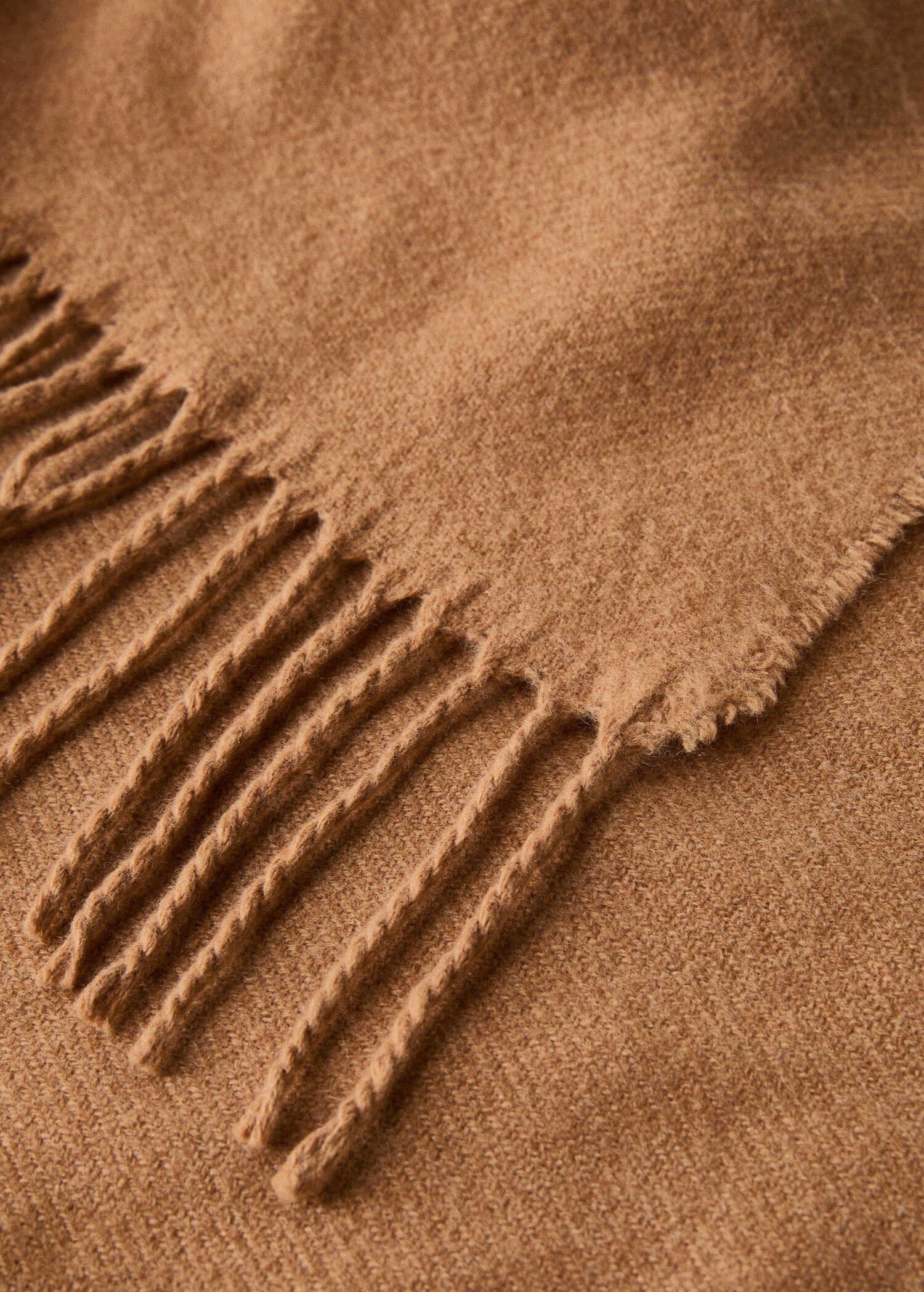Fringed wool blend blanket - Детальніше про товар 1