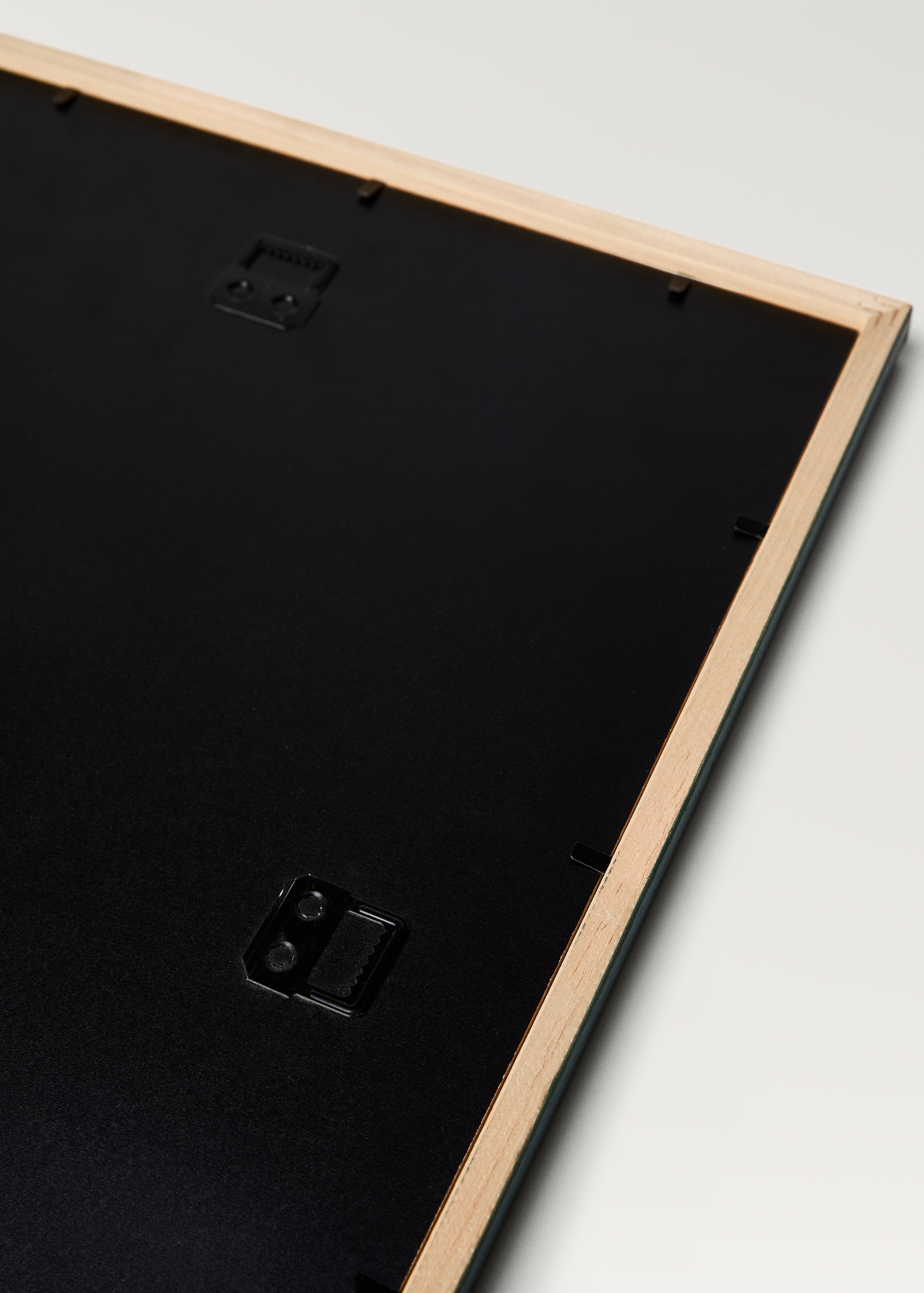 Medium wood frame with lines - Home | MANGO United Kingdom