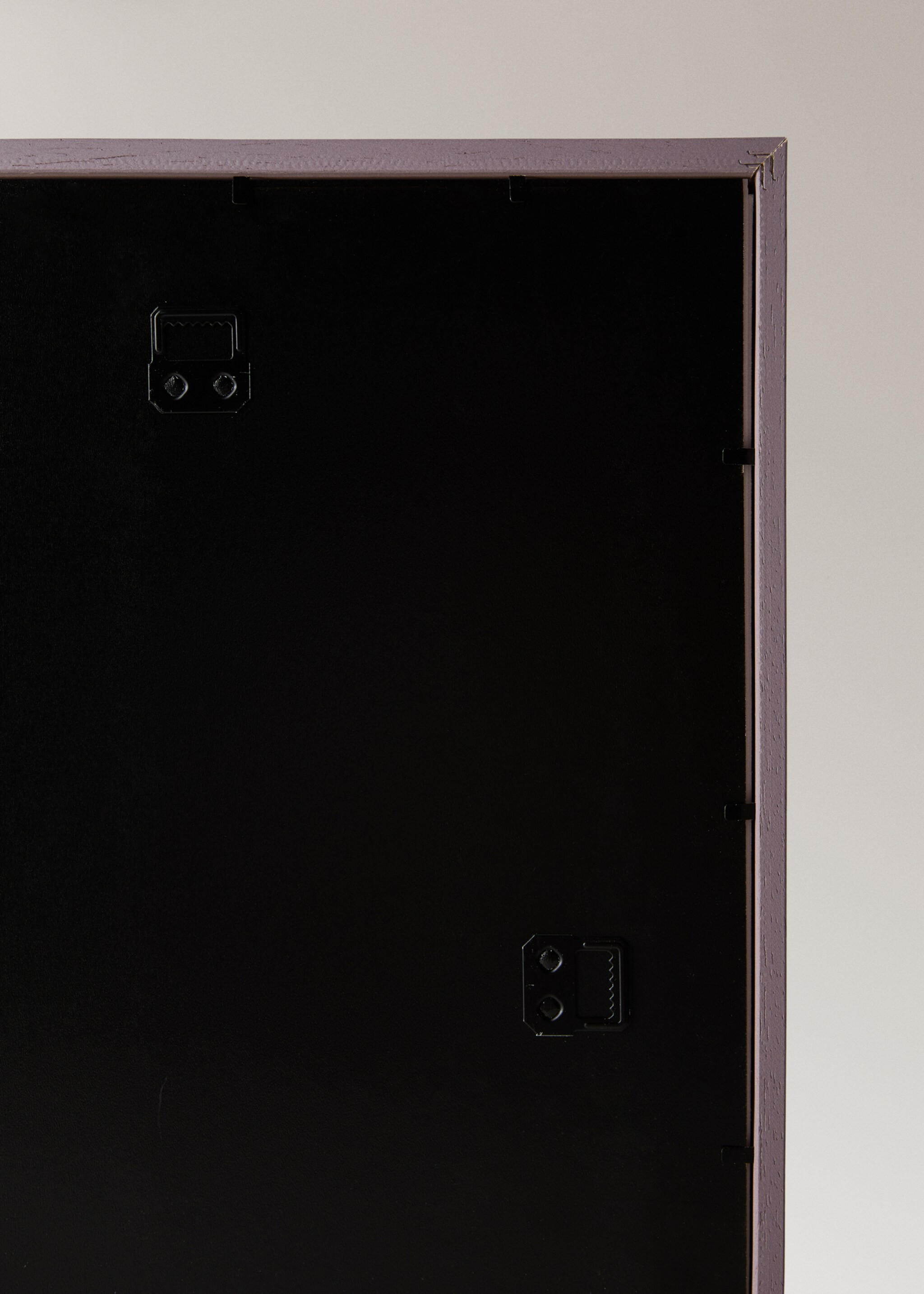 Medium wood frame with lines - Details of the article 2, Plum. Ref: 17051281-00.
