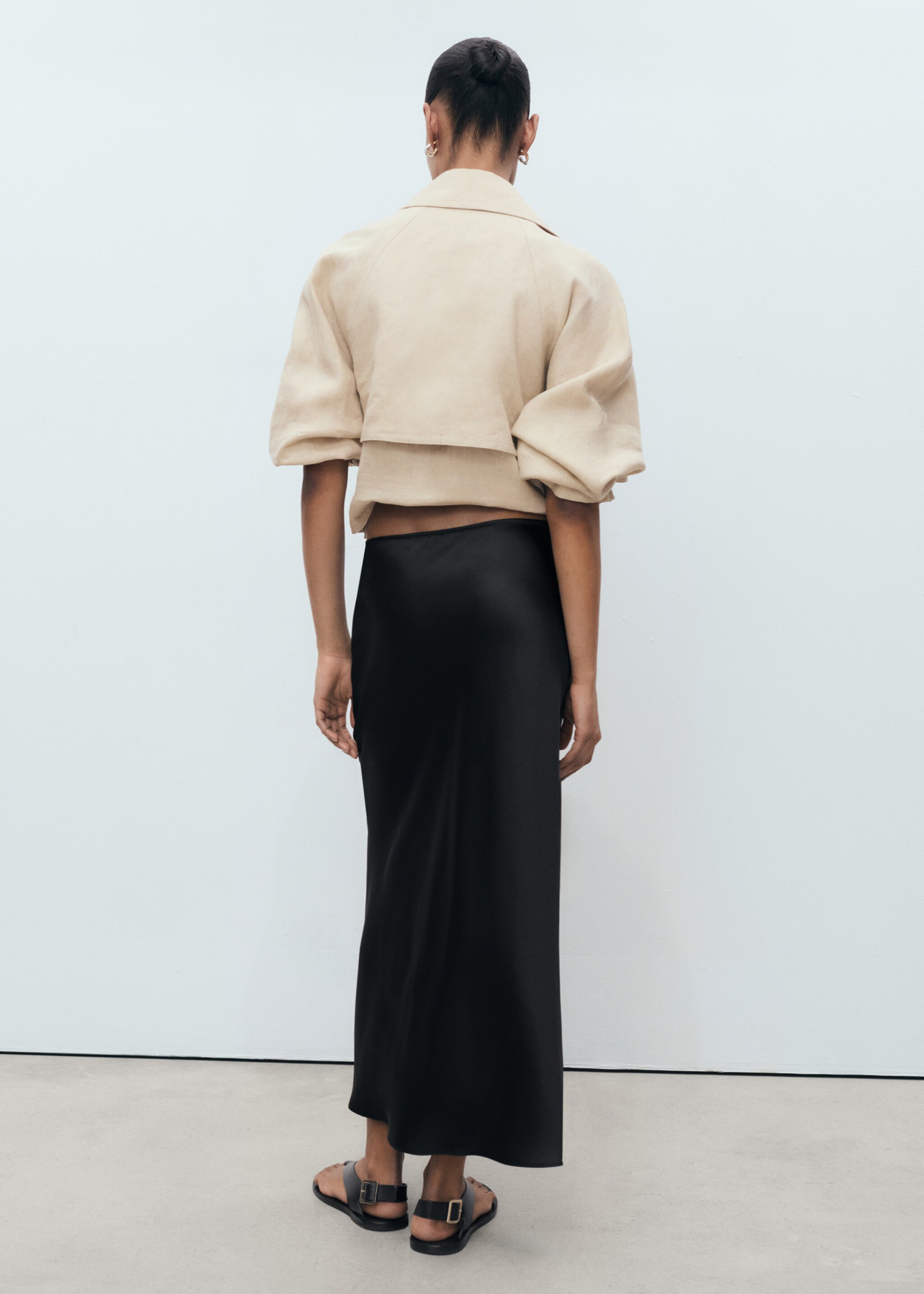 Satin long skirt - Reverse of the article