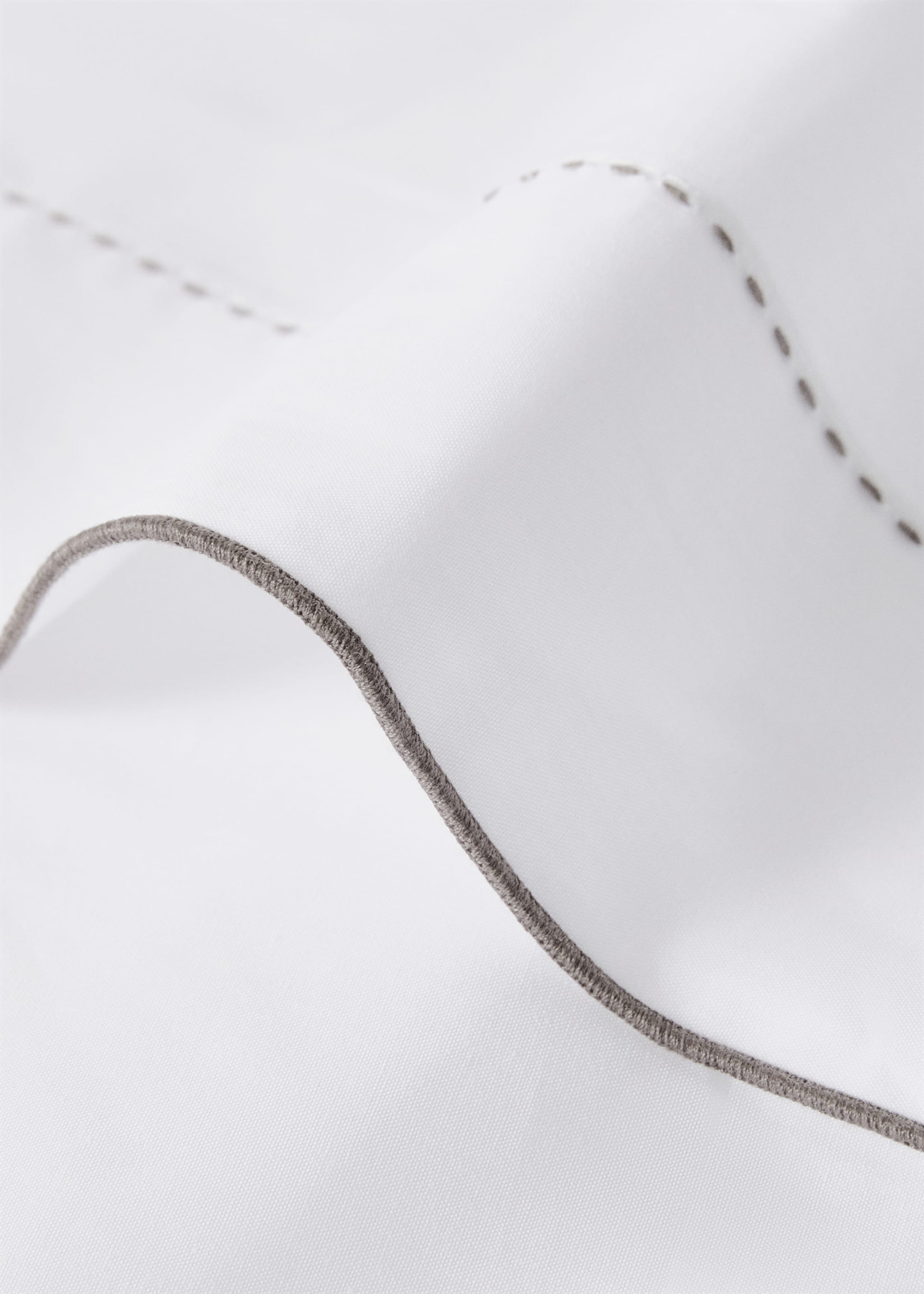 200-thread count percale cotton top sheet for 150/160 cm bed - Details of the article 1, White. Ref: 17051523-00.