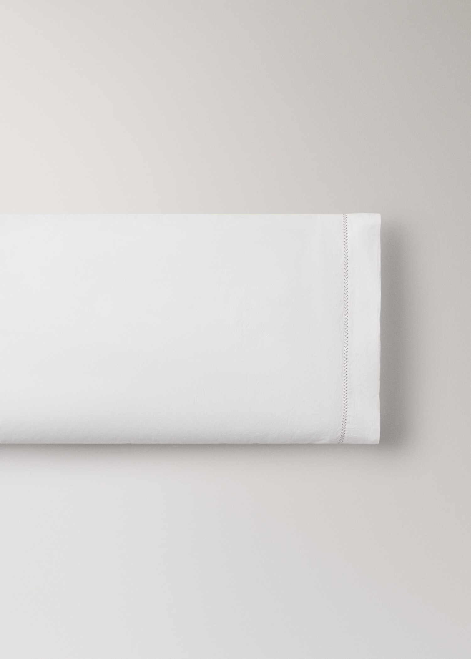 Washed cotton percale pillowcase with zigzag topstitching 45x110 cm - Article without model
