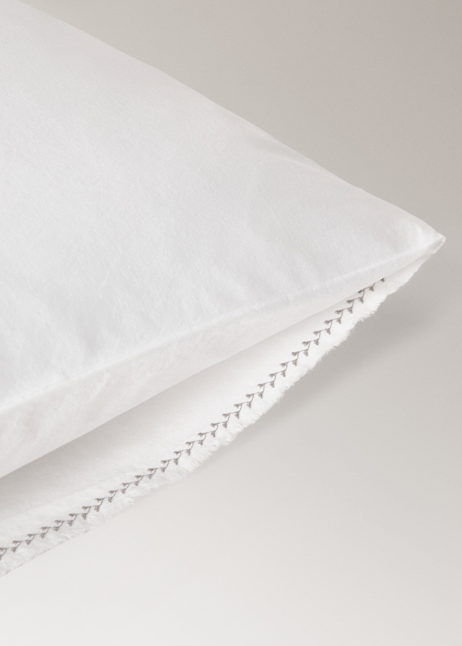 Pillowcase in washed cotton percale with zigzag stitching 50x75 cm - Pormenor do artigo 2