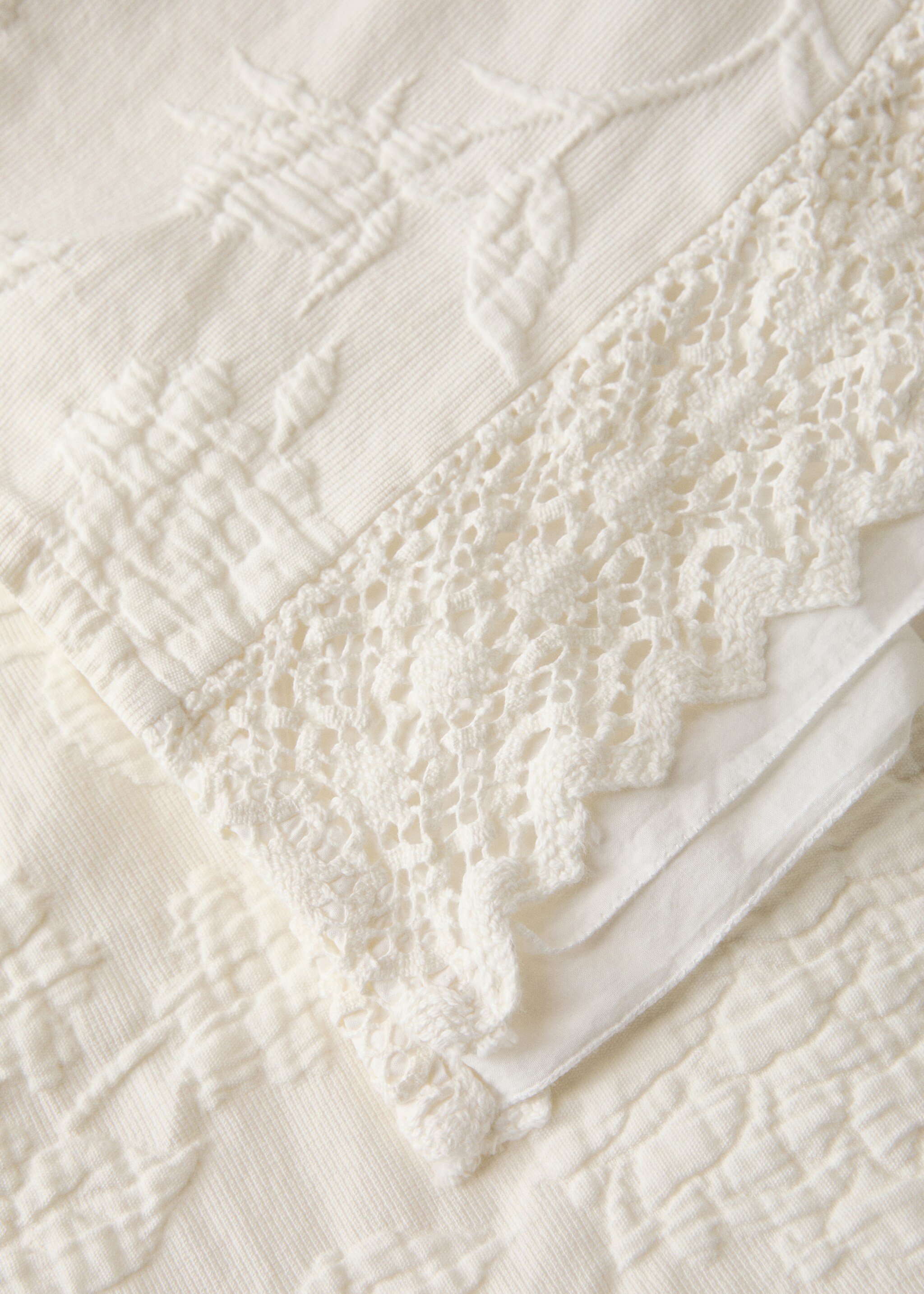 Colcha cama algodão jacquard folho voile renda cama 130/150 cm - Pormenor do artigo 2, Branco-pérola. Ref: 17051532-00.