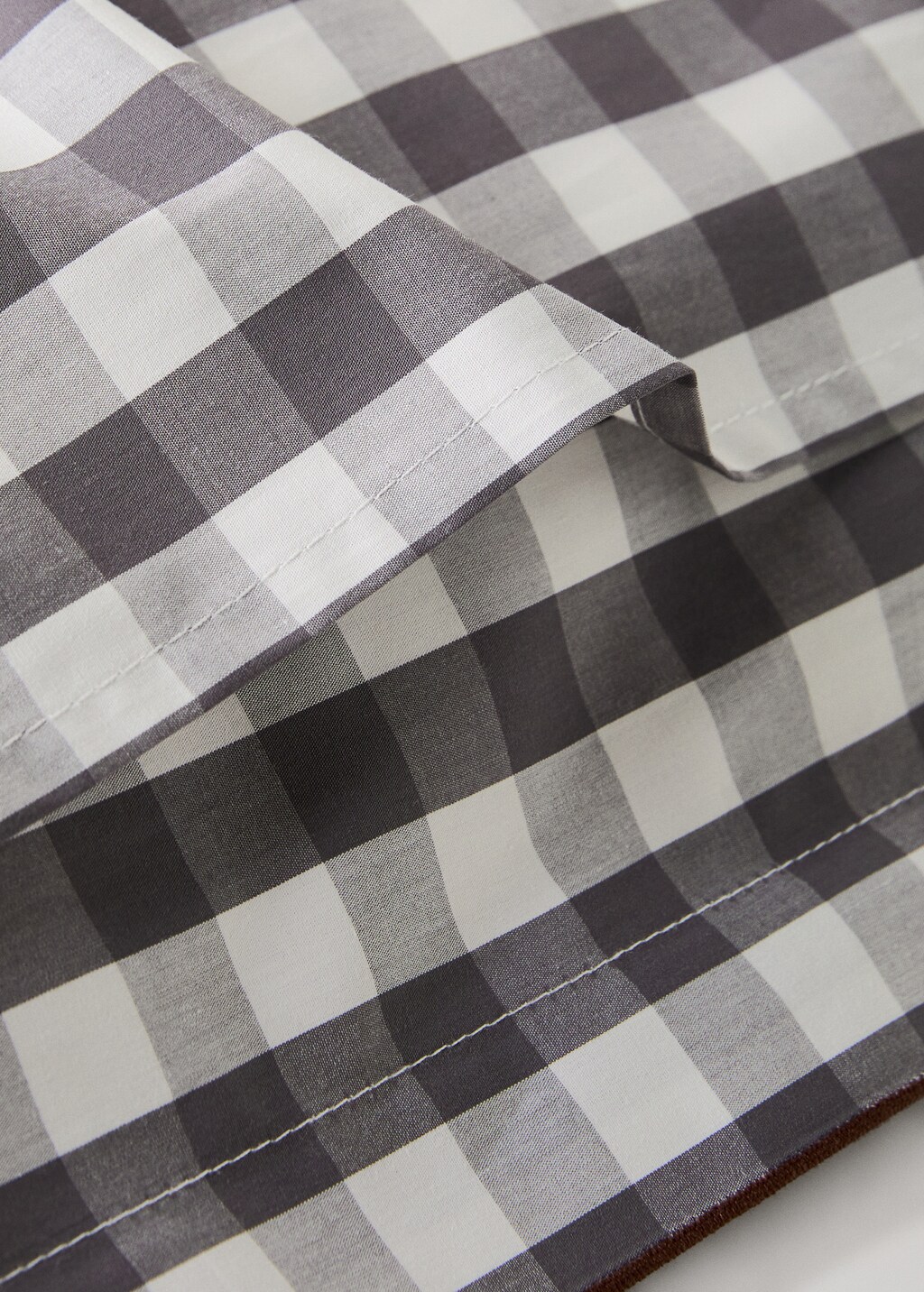 Two percale cotton gingham check pillowcases 50x75 cm