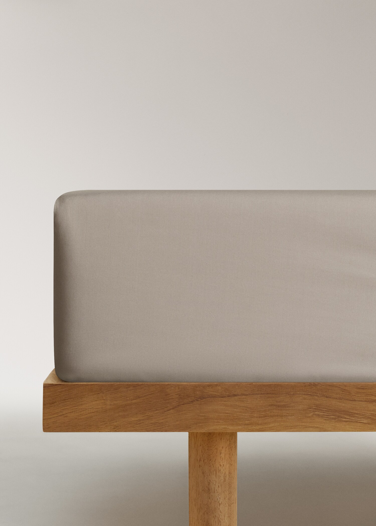 300-thread count percale cotton fitted sheet for 180 cm bed - Article without model