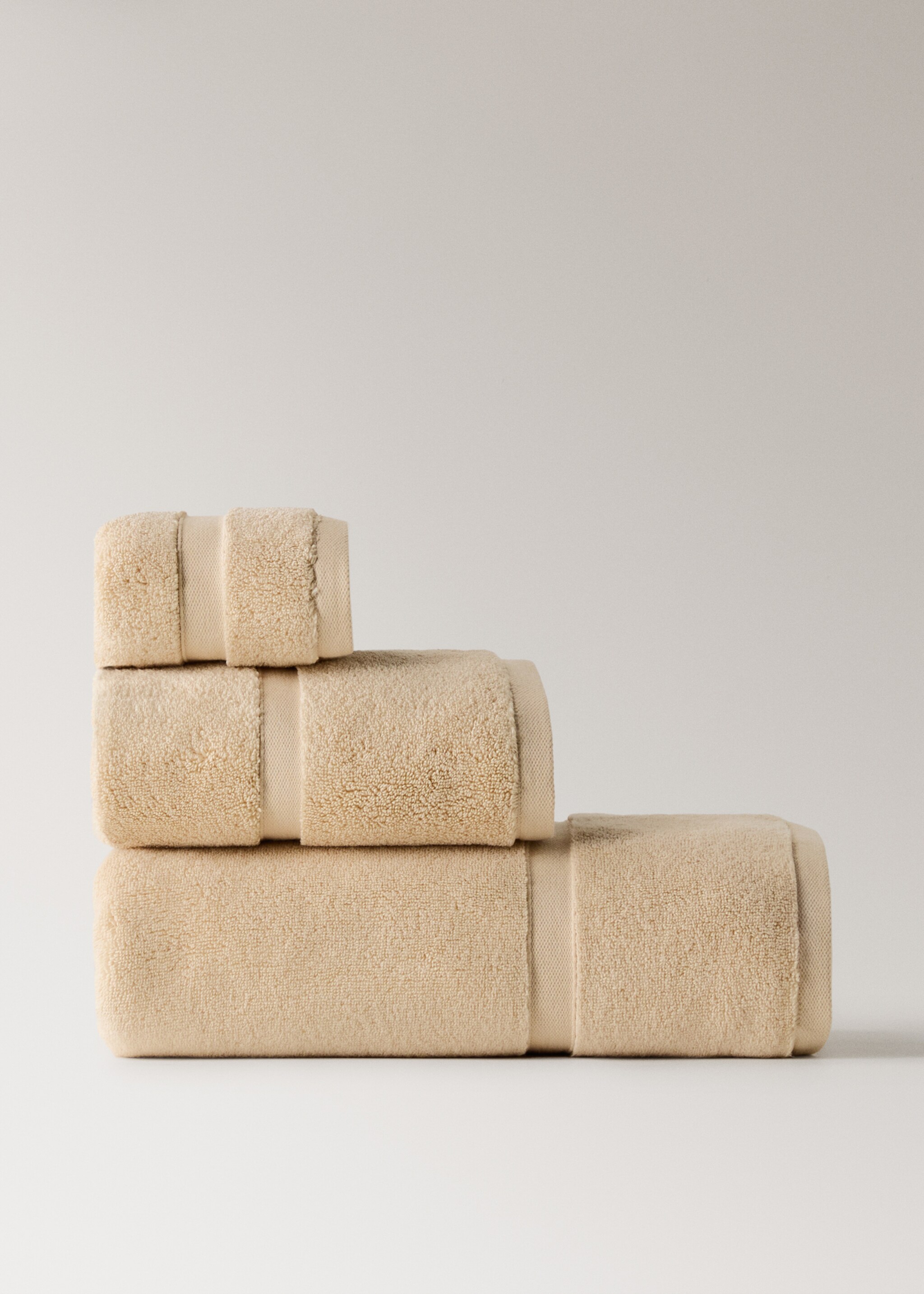 Extra soft bath towel - Article without model