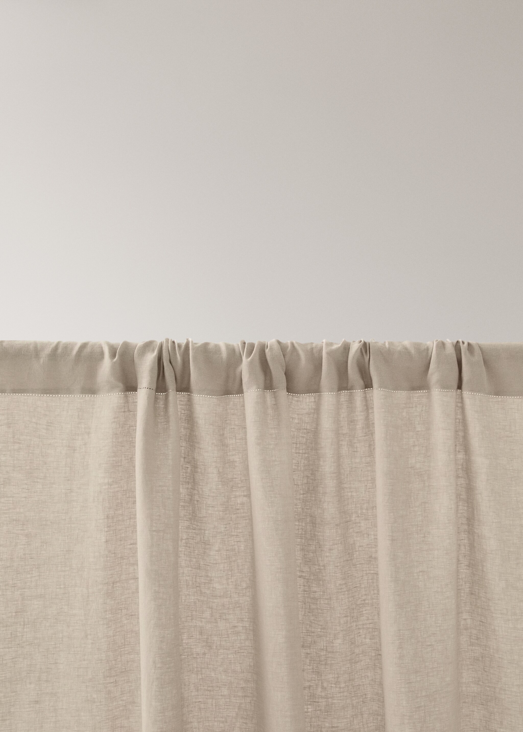 Linen curtain with hemstitch details - Details of the article 2, Medium Brown. Ref: 17051569-00.