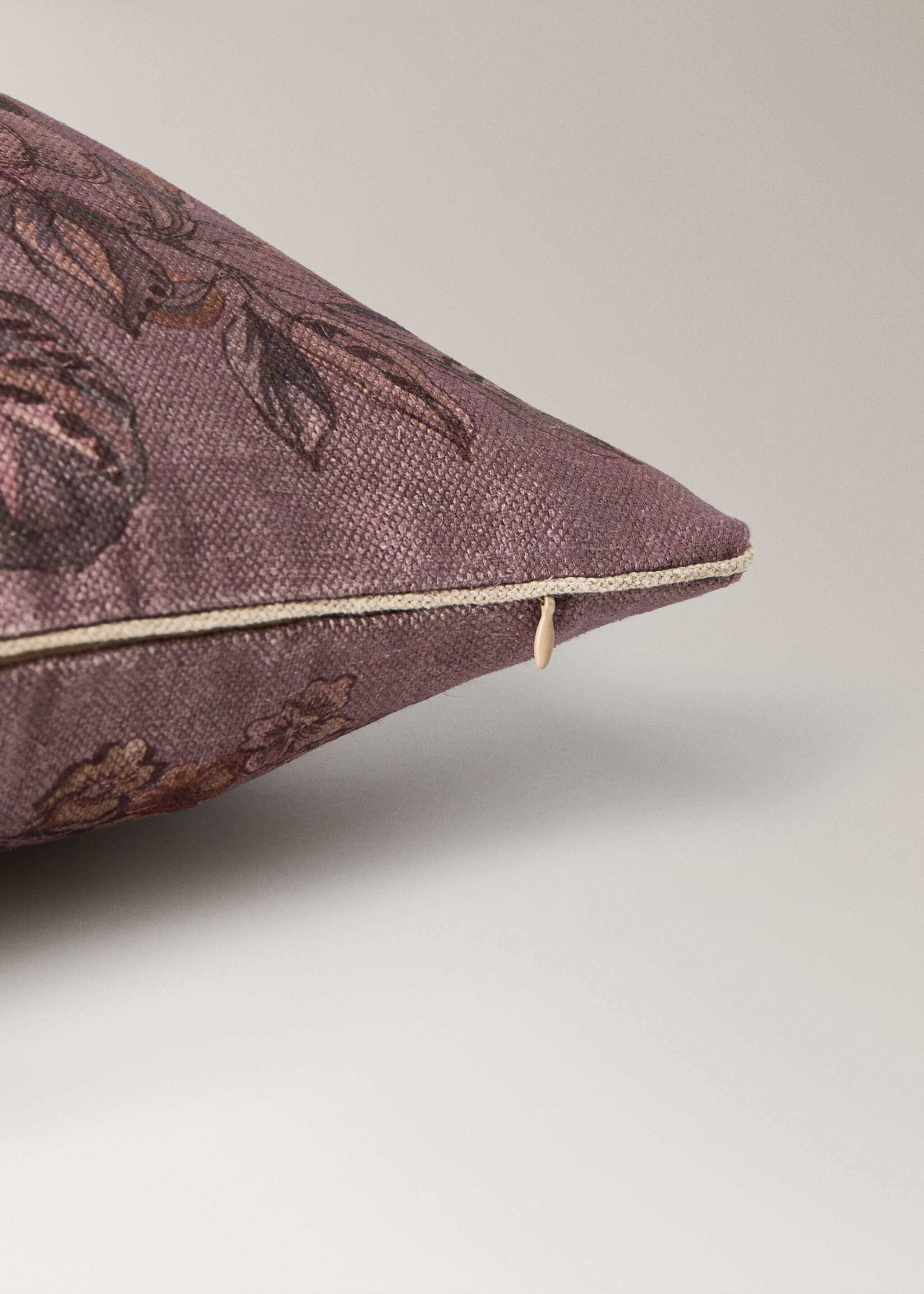 Linen floral-print cushion cover 50x50 cm - Details of the article 1, Medium Pink. Ref: 17051592-00.