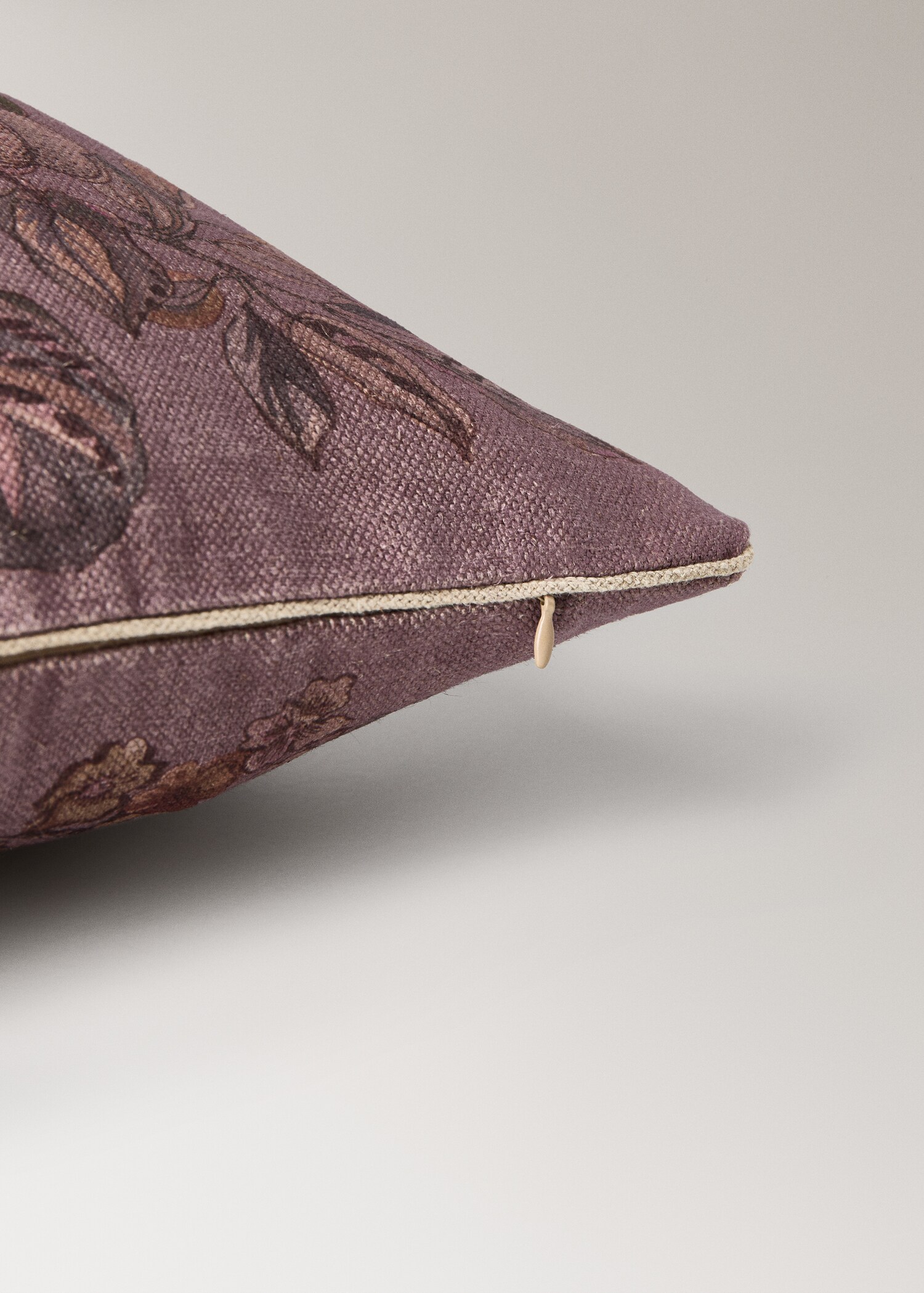 Flower print linen cushion cover 50x50 cm - Details of the article 1