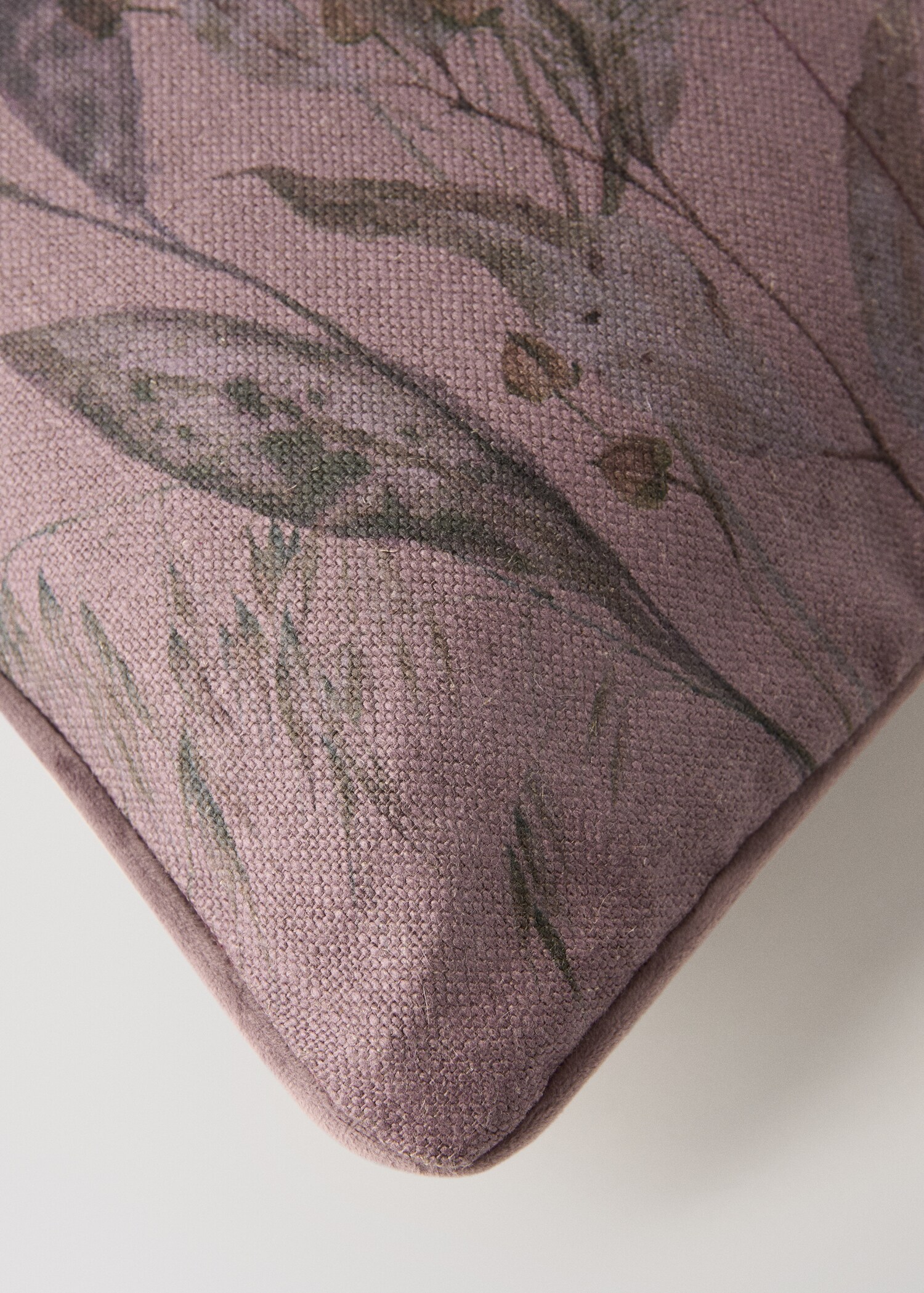 Linen floral-print cushion cover 50x50 cm - Details of the article 3
