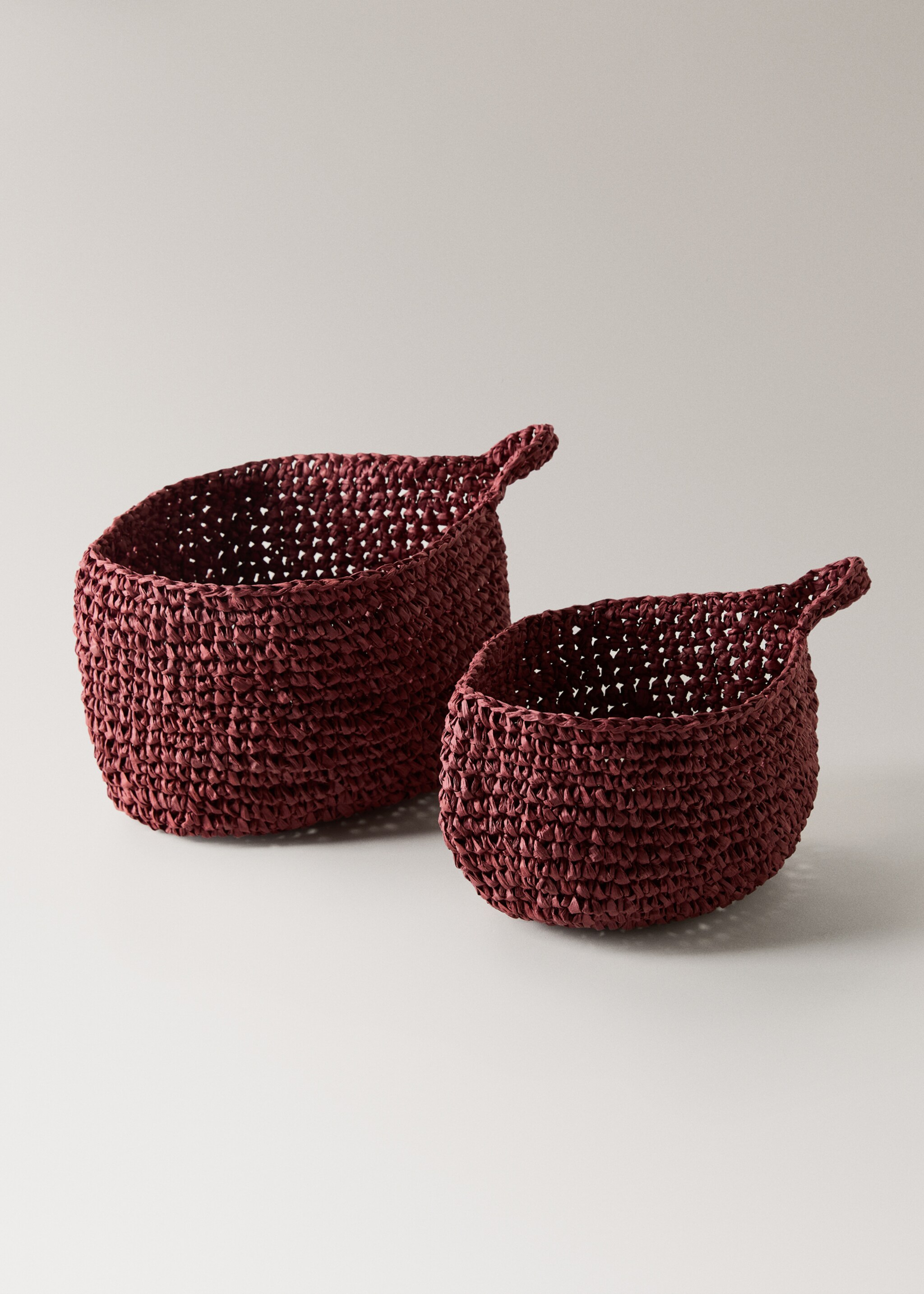 Cesta papel para colgar - Detalle del artículo 1, Granate. Ref: 17052030-00.