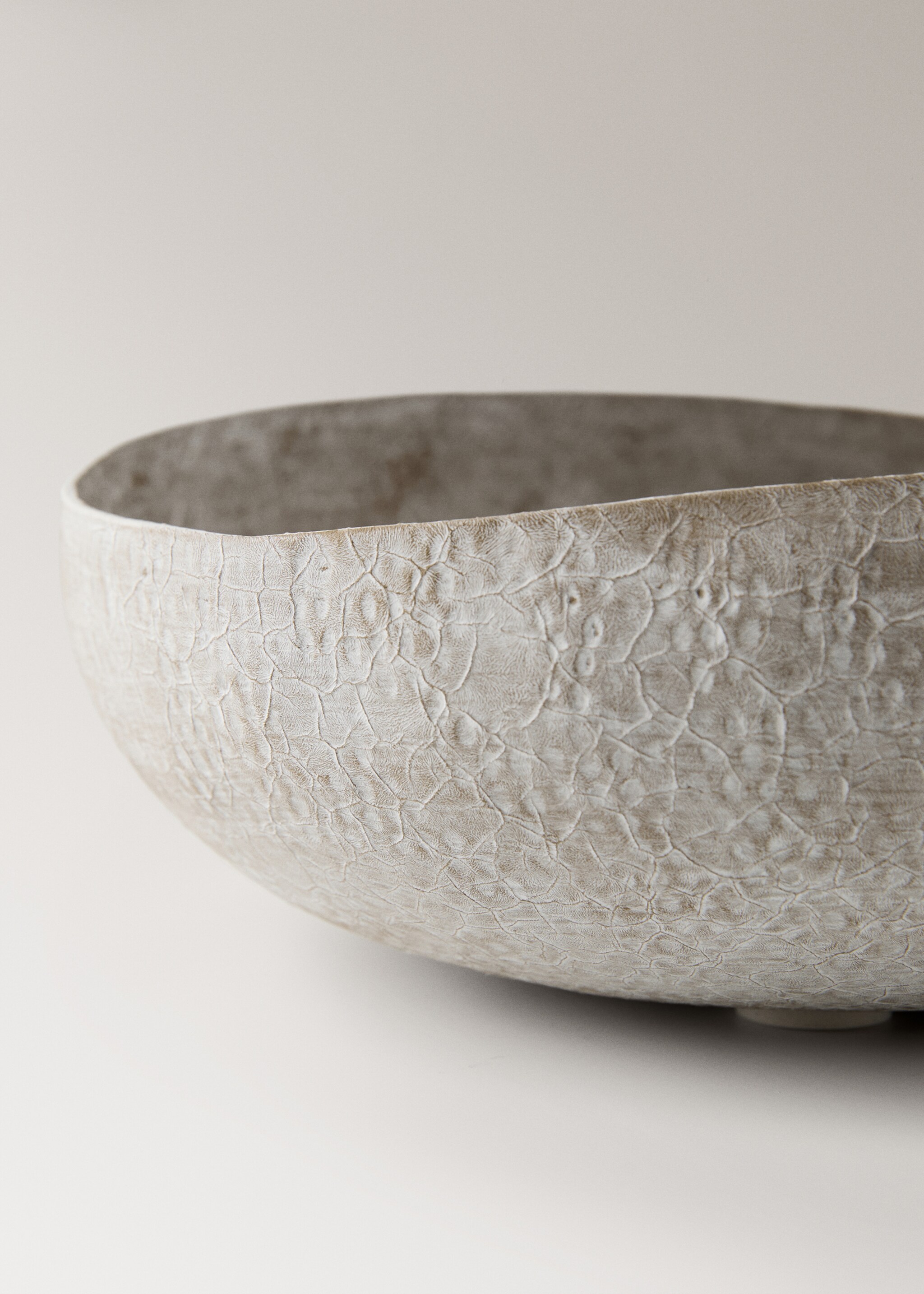 Bowl decorativo metal textura grande - Detalle del artículo 2, Gris. Ref: 17052031-00.