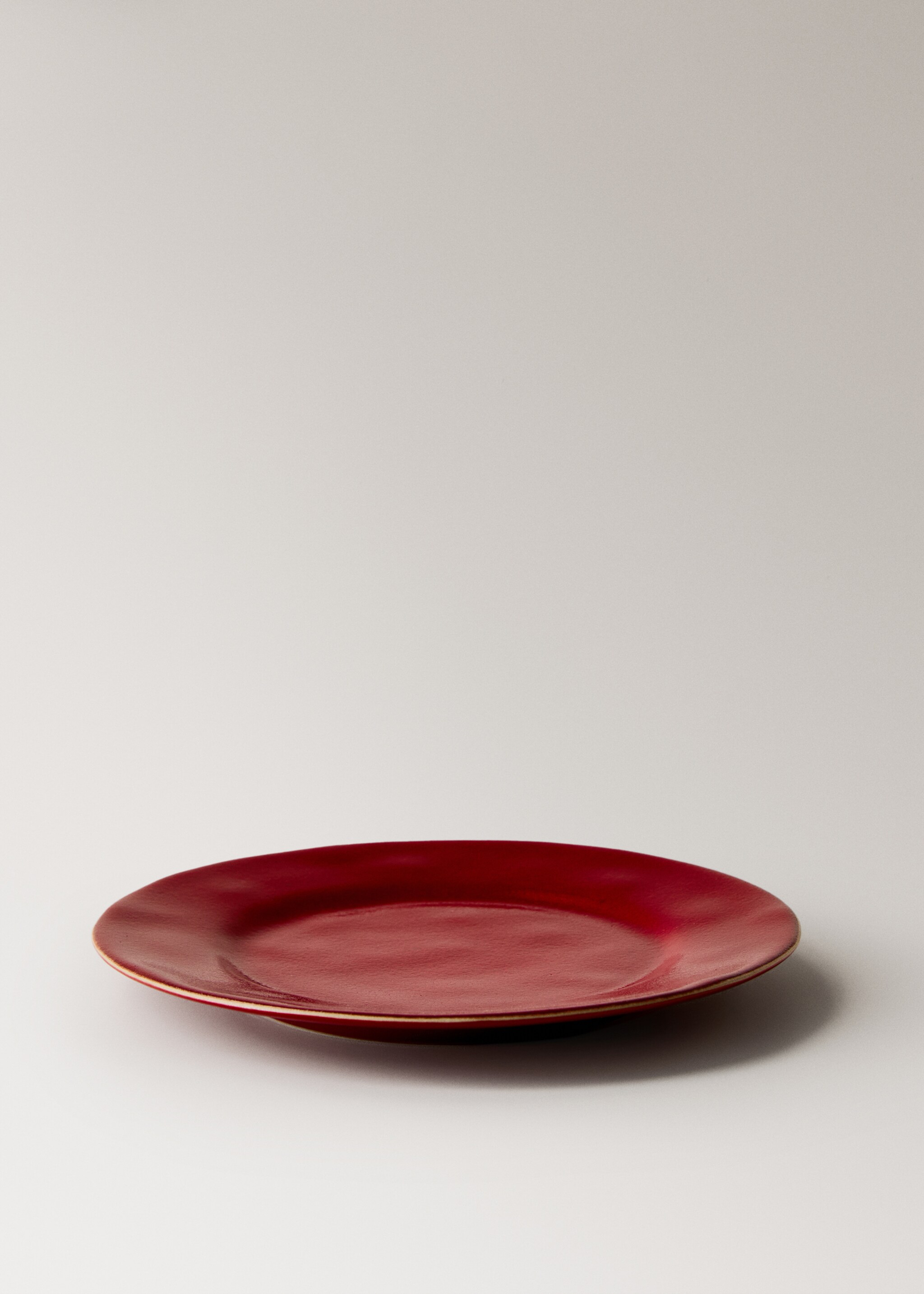 Organic-style dessert plate - Details of the article 1, Red. Ref: 17052034-00.