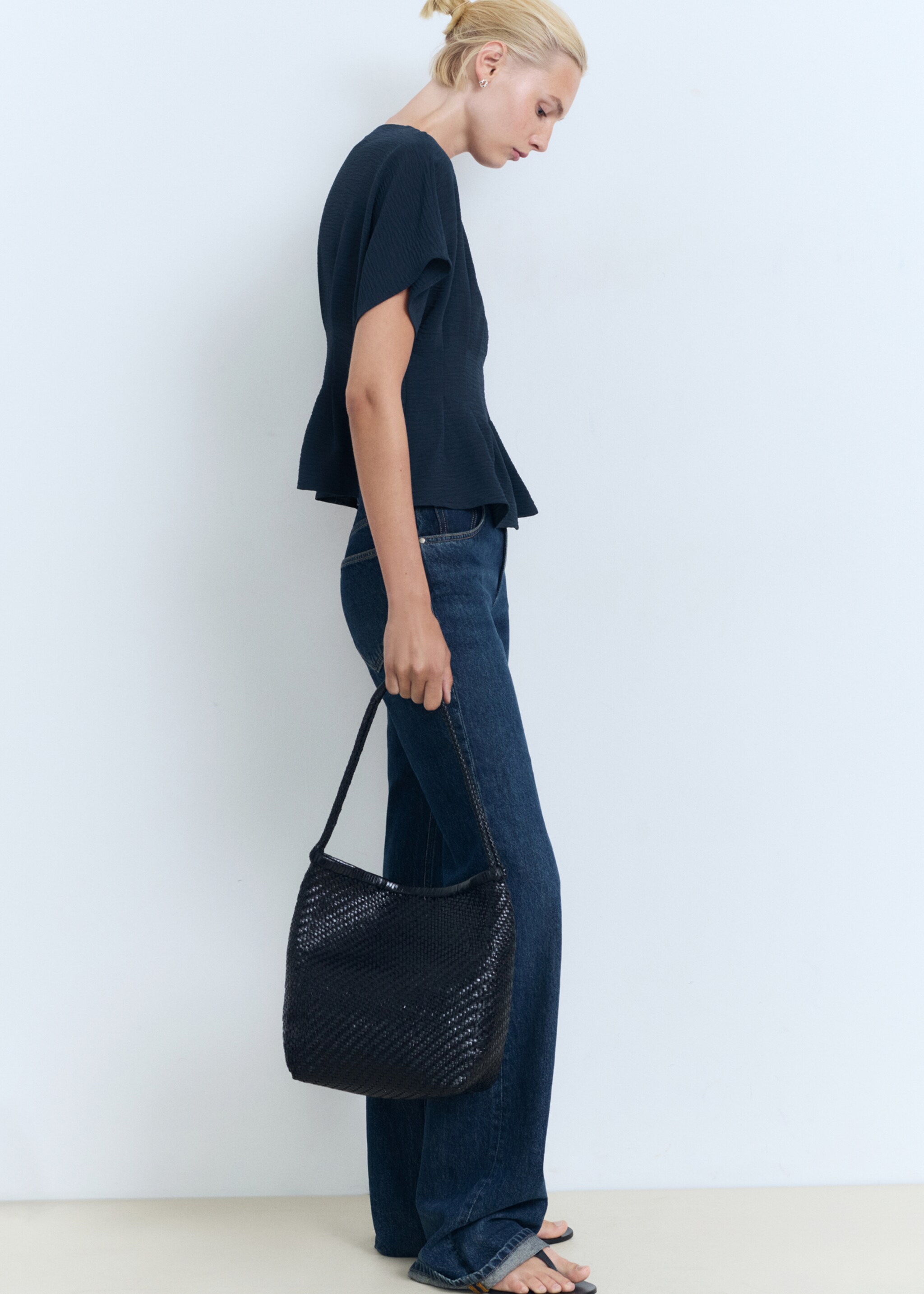 Short-sleeved peplum blouse - Details of the article 2