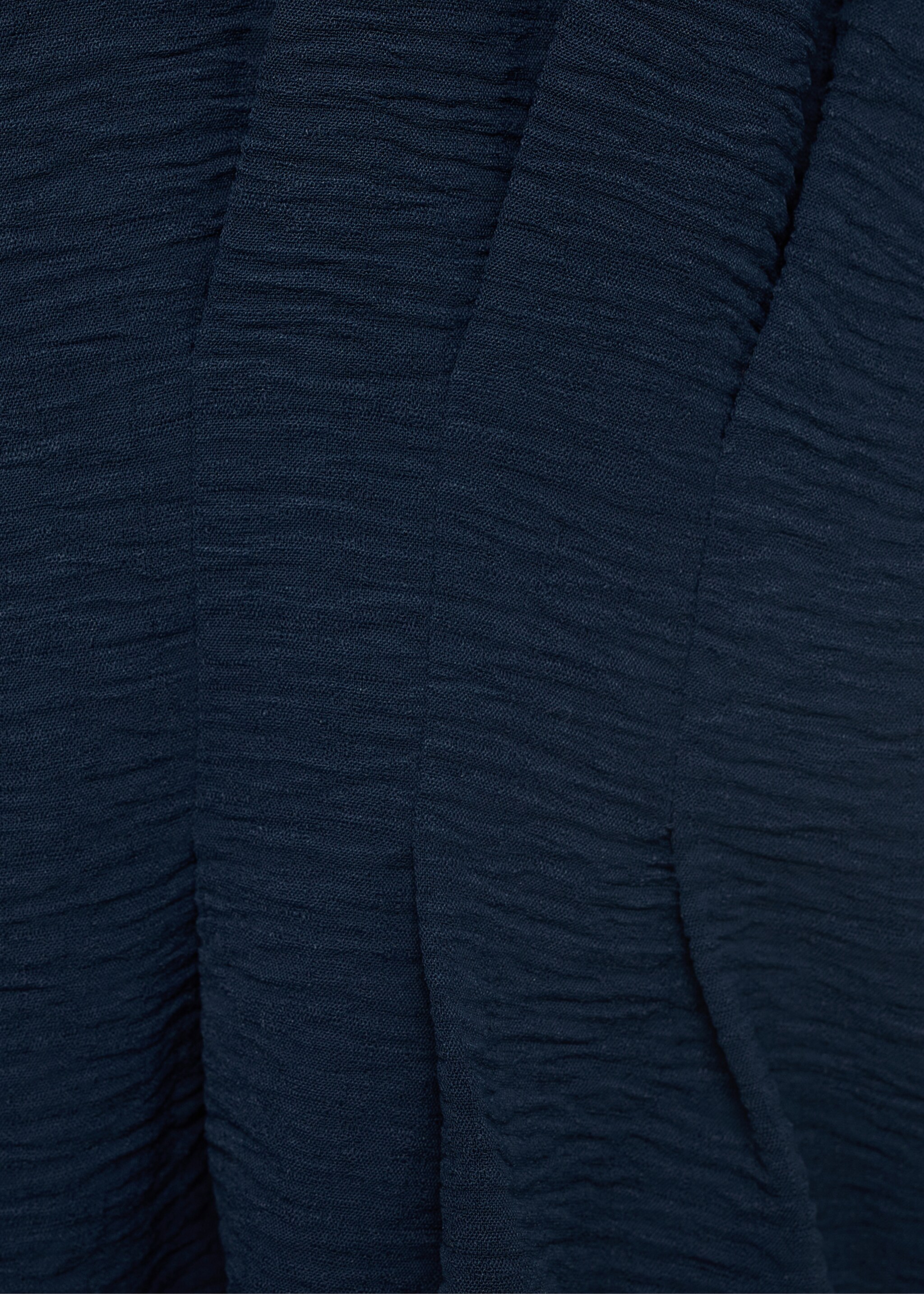 Short-sleeved peplum blouse - Details of the article 8