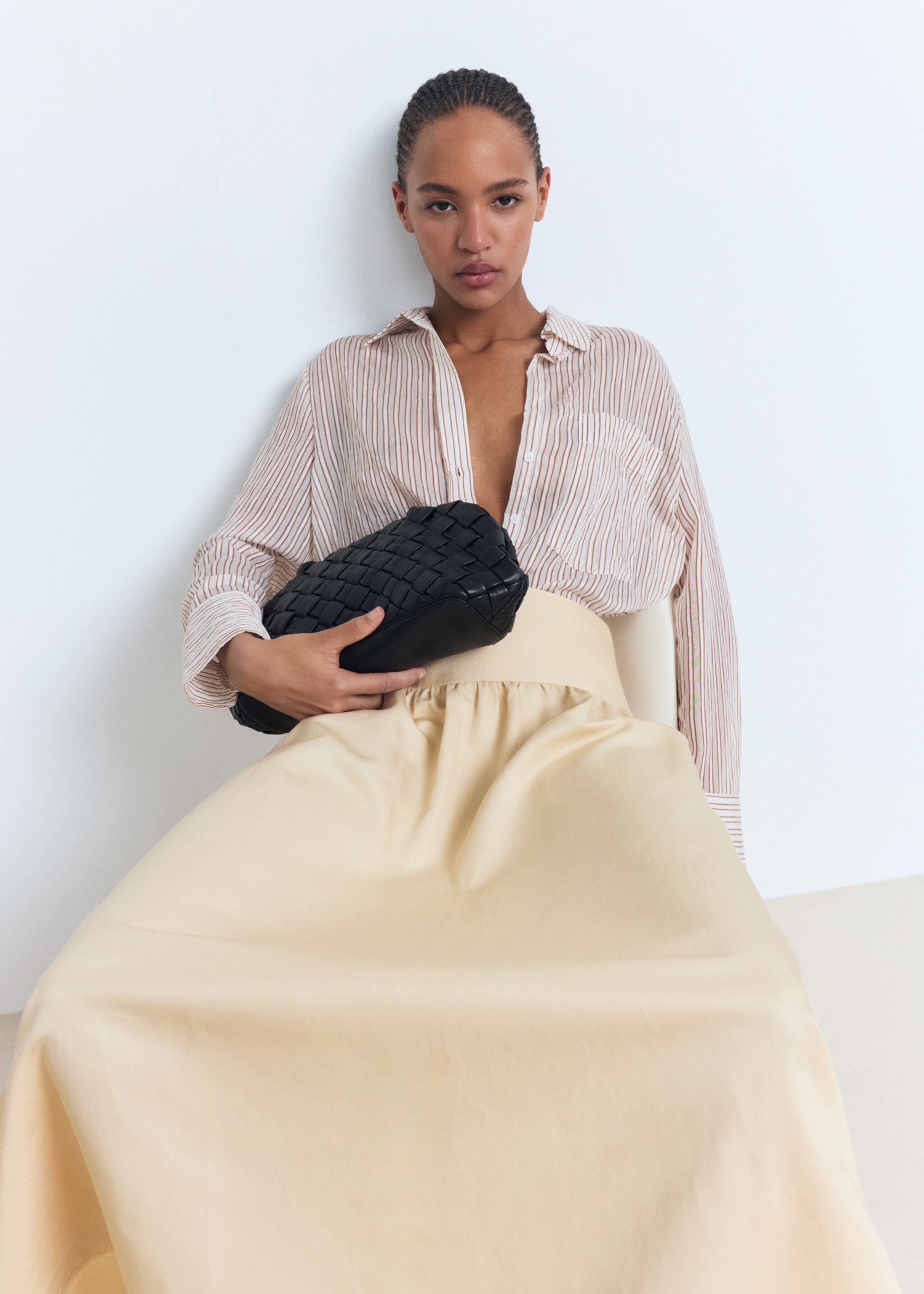 Midi skirt with frayed ends - Details of the article 2
