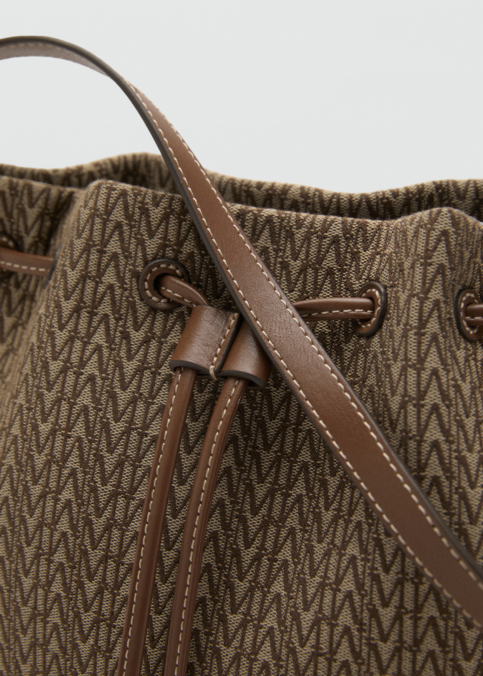 Bucket bag with printed logo - Details of the article 2