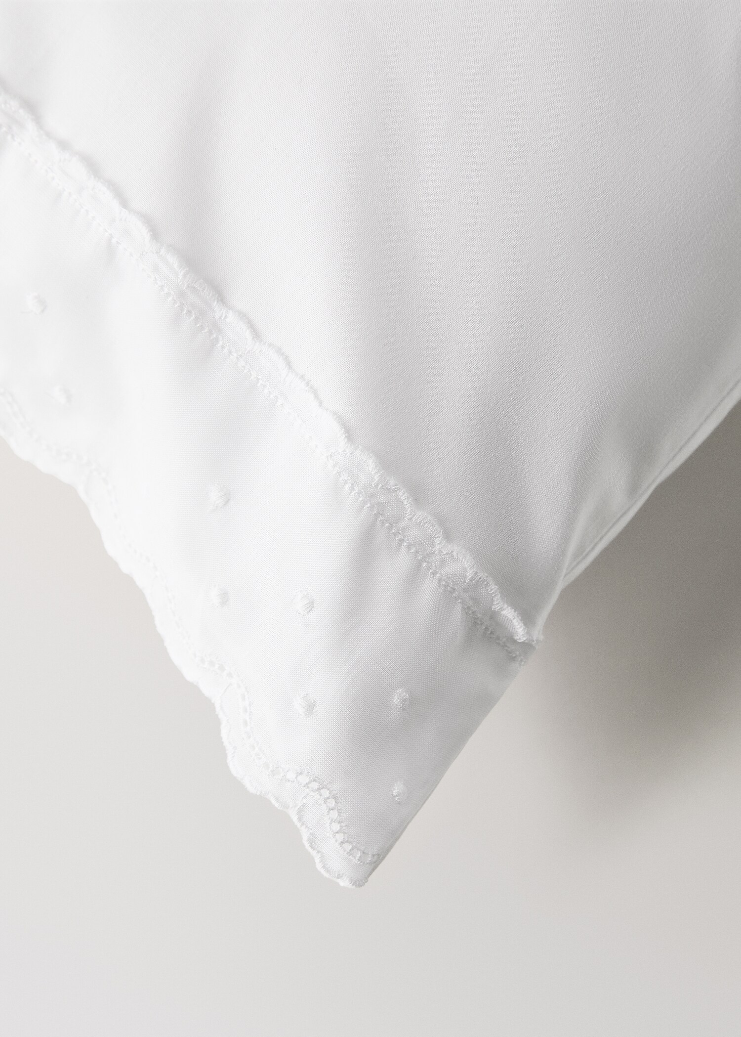 Embroidered frill cot pillow and top sheet set - Details of the article 2