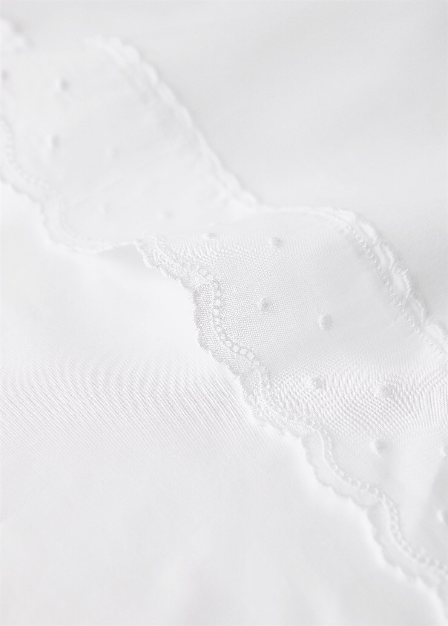 Embroidered frill cot pillow and top sheet set - Details of the article 4