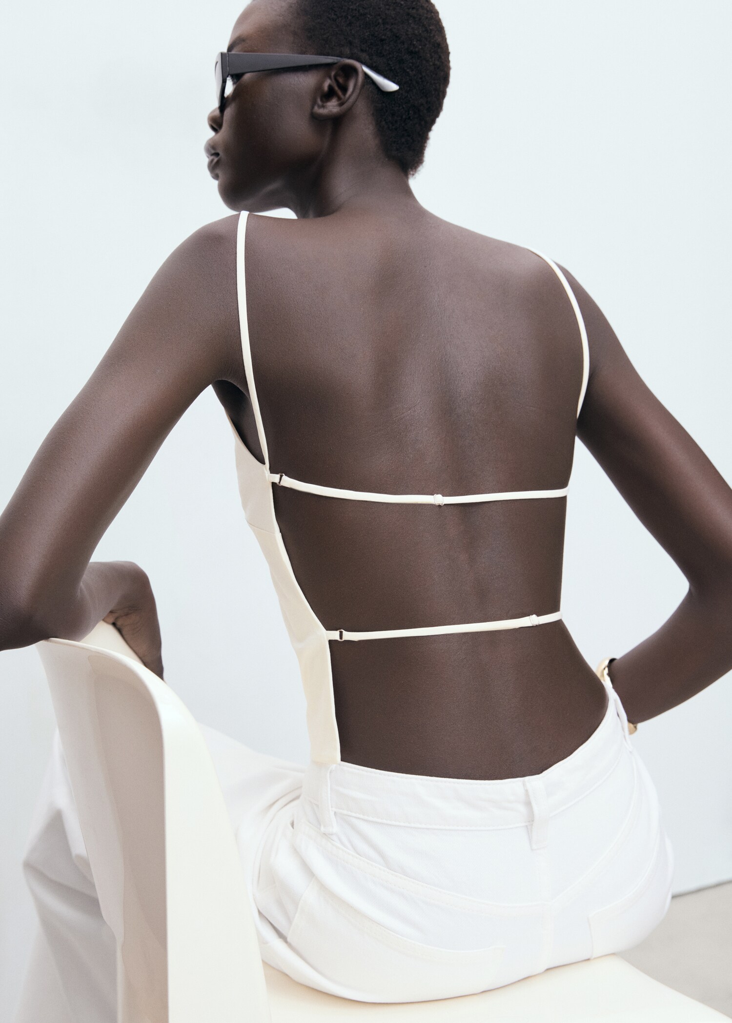 Open-back top - Reverse of the article