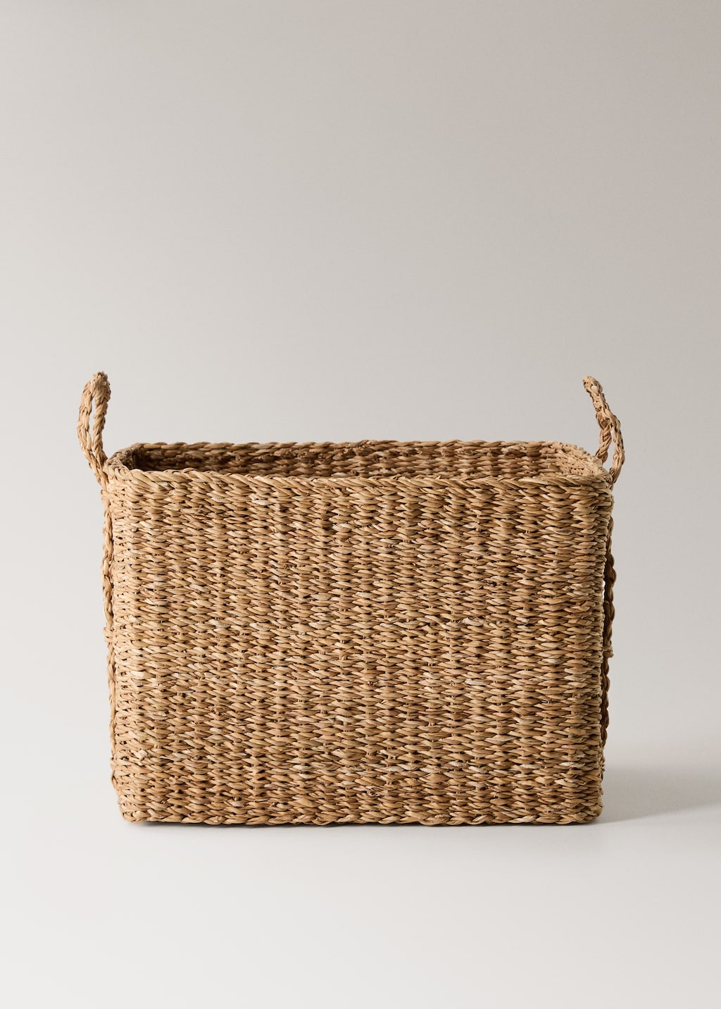 braided seagrass basket with handles