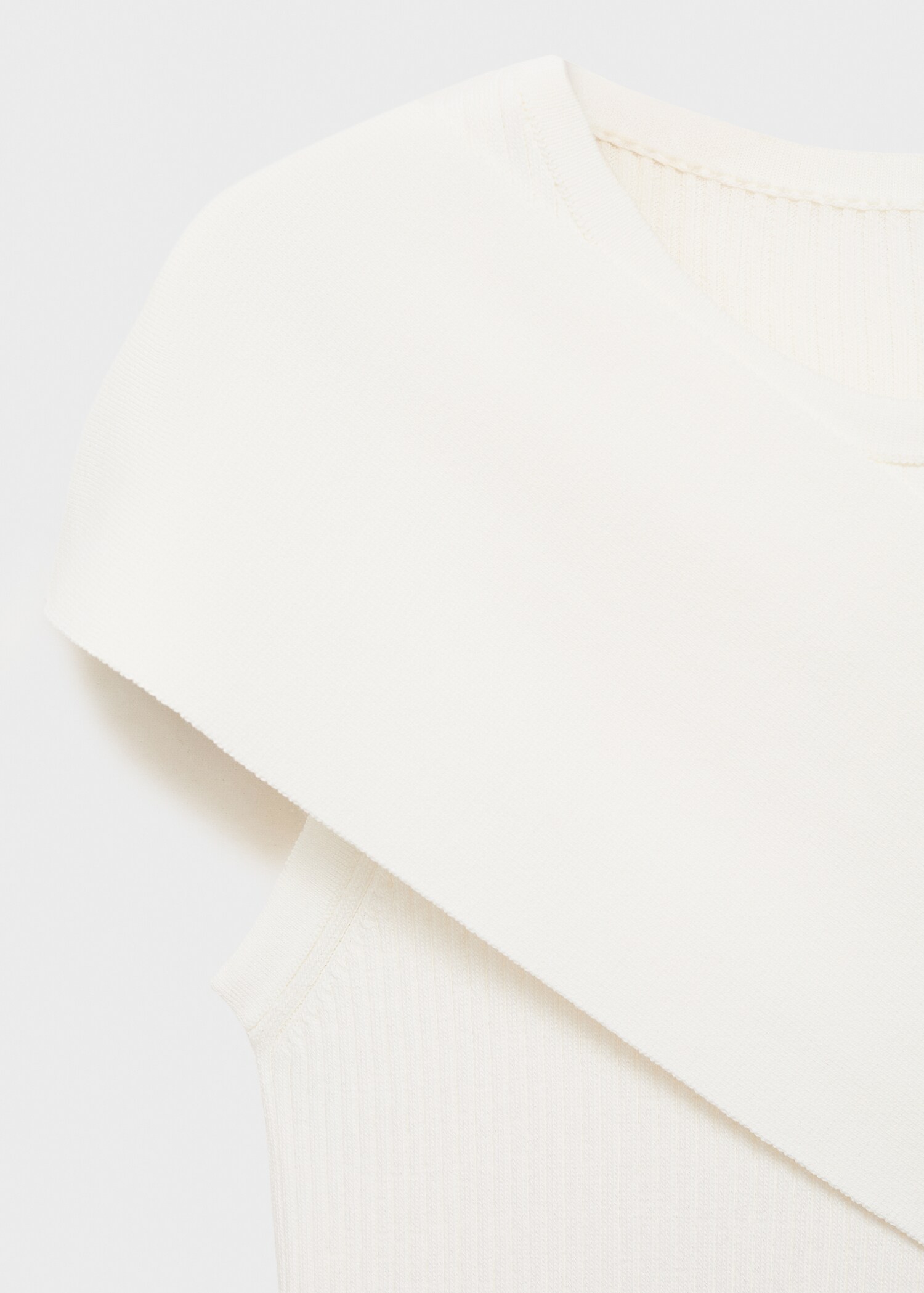 Asymmetrical sleeve knit dress - Details of the article 8