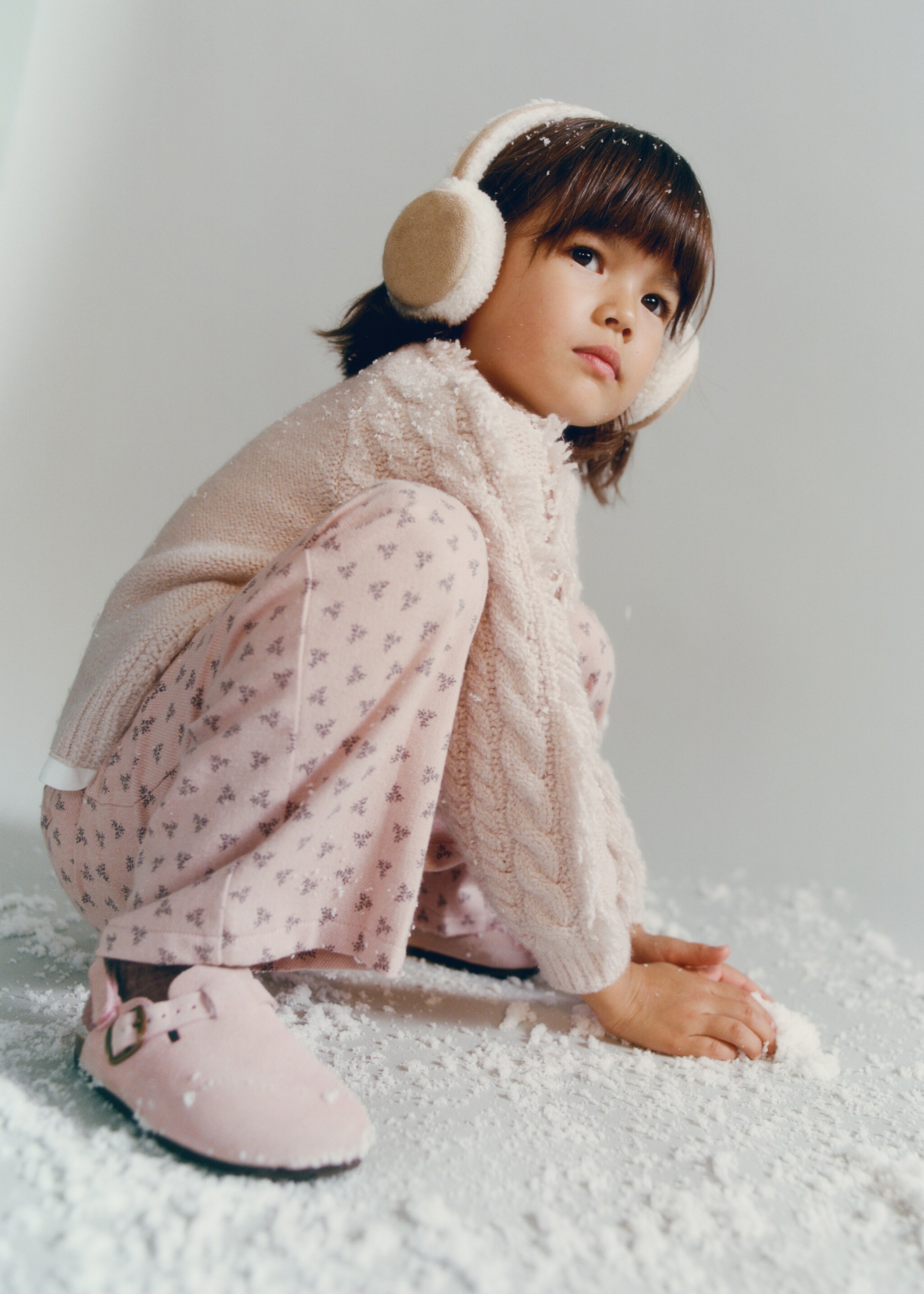 Sheepskin clogs with fur-effect lining - Details of the article 5, Pastel Pink. Ref: 17053295-00.