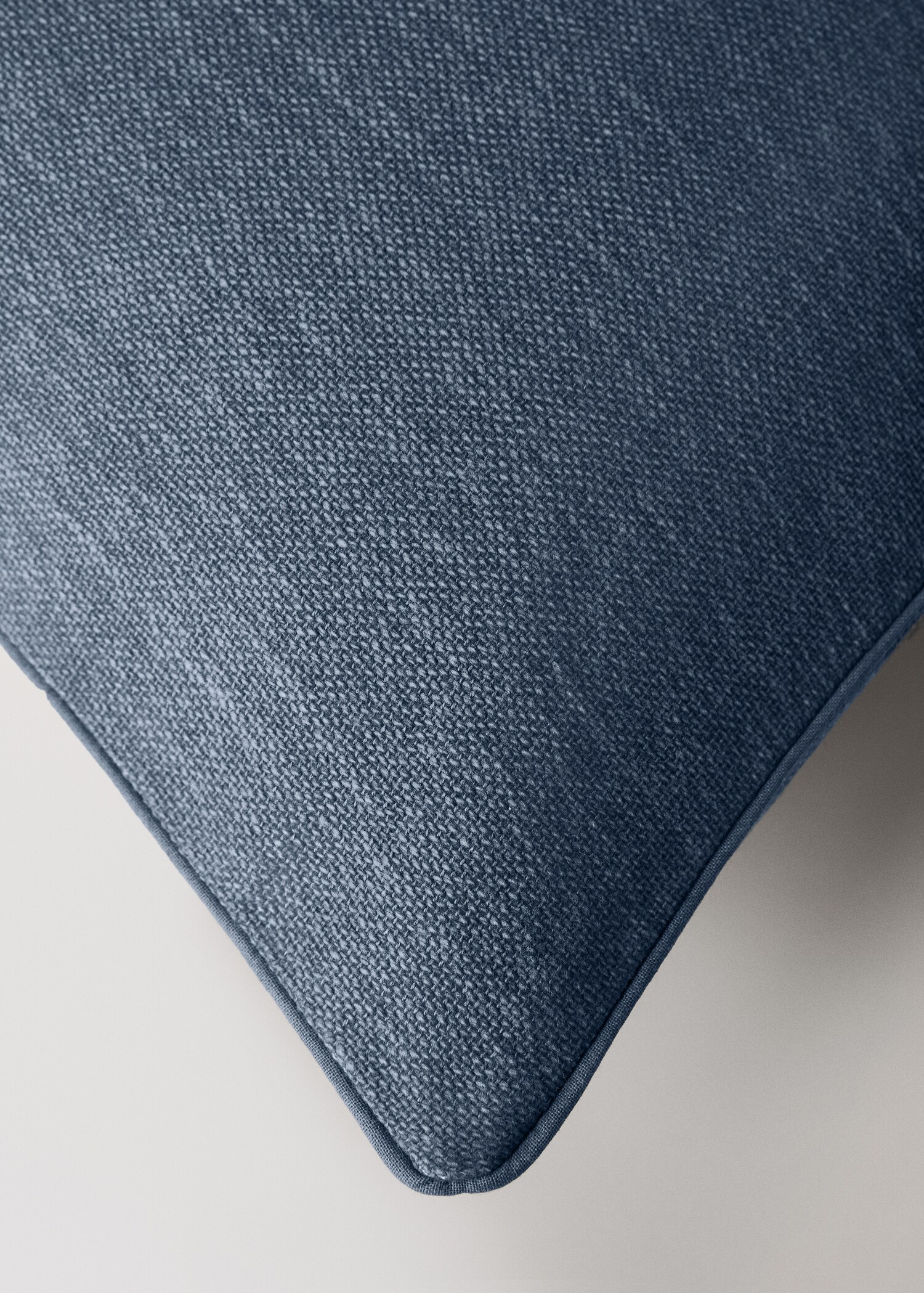 Piping cushion cover 30x50cm - Details of the article 2
