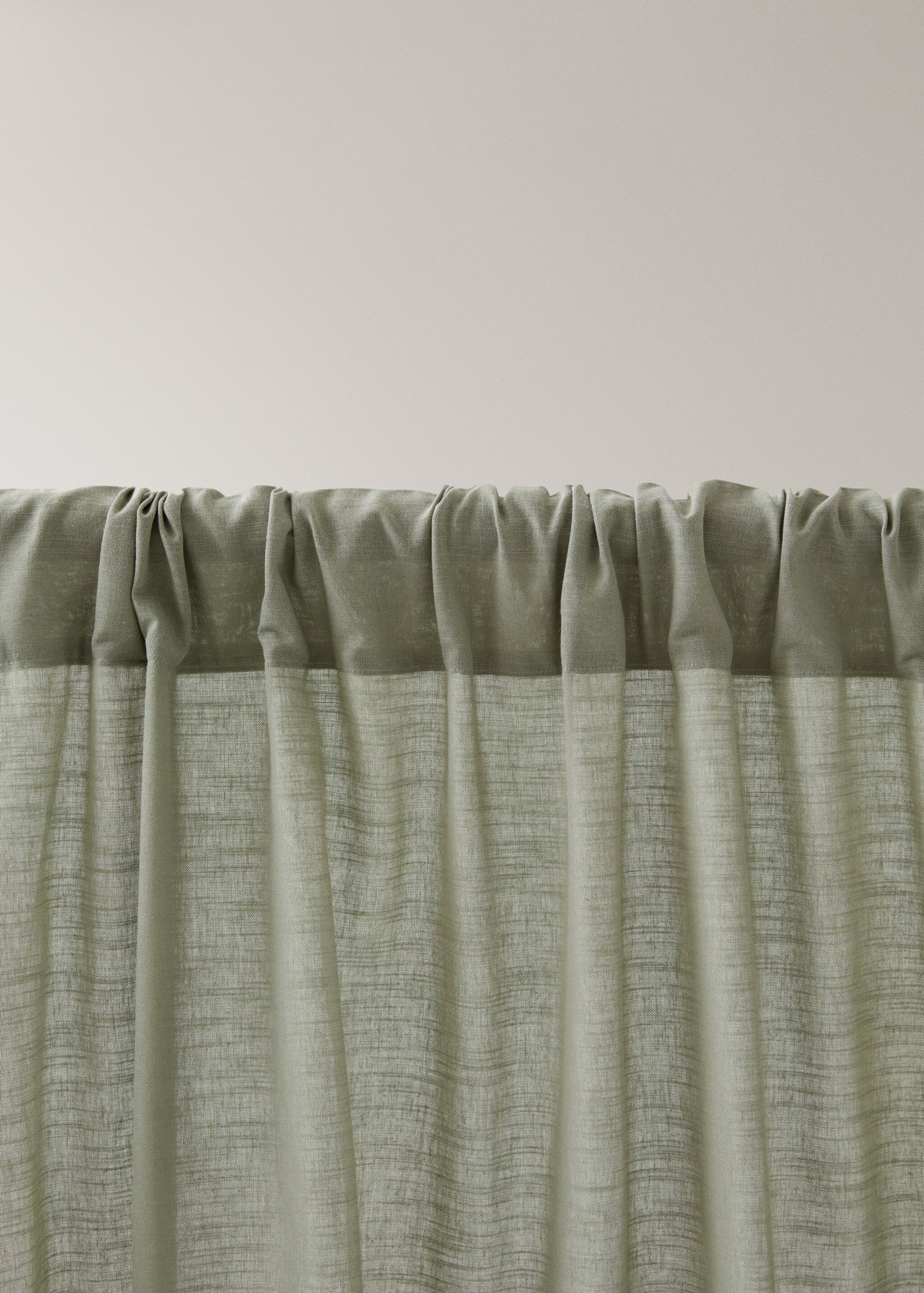 Medium-opacity cotton curtain - Details of the article 2, Green. Ref: 17053316-00.