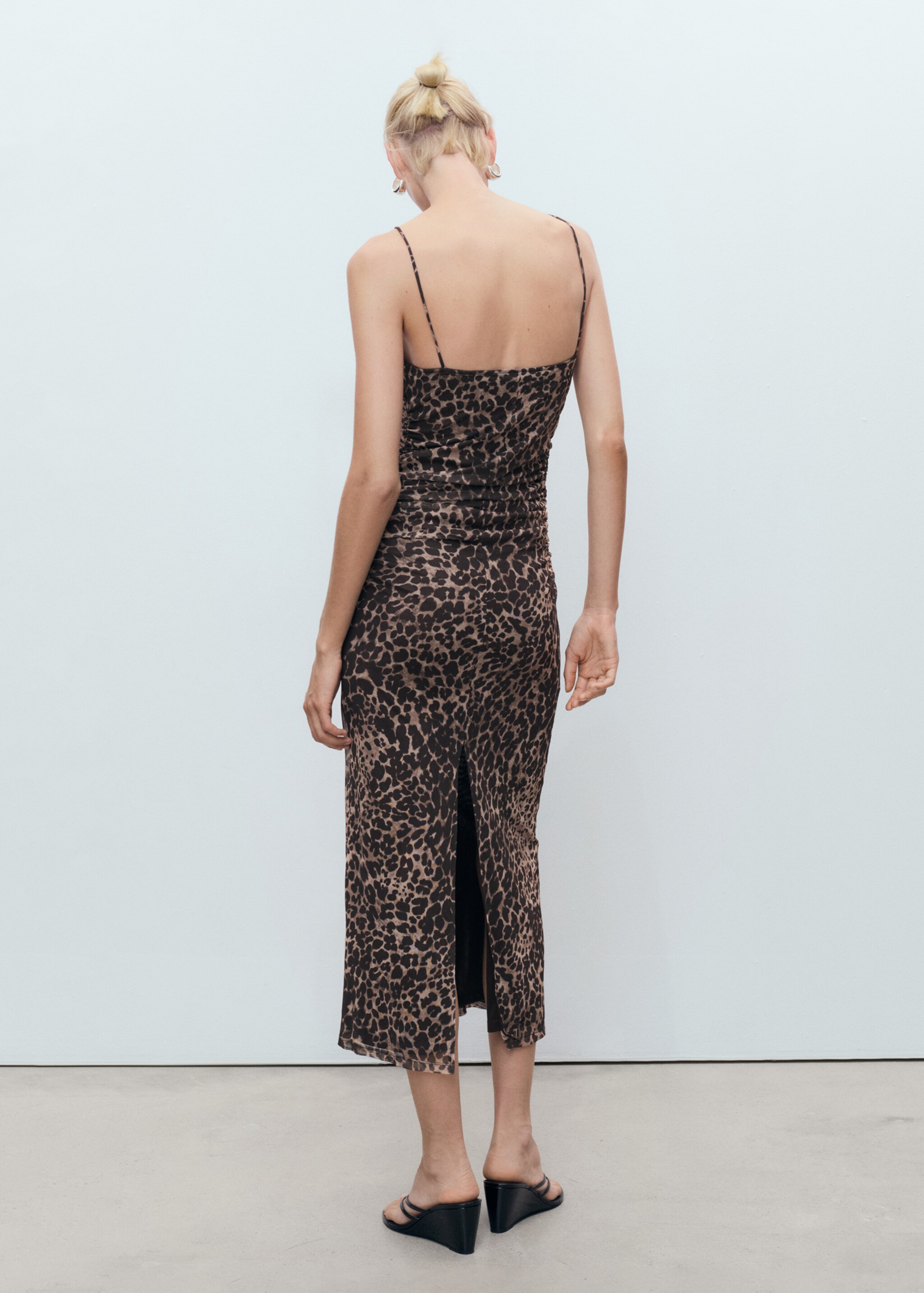 Robe midi en imprimé animal - Verso de l’article