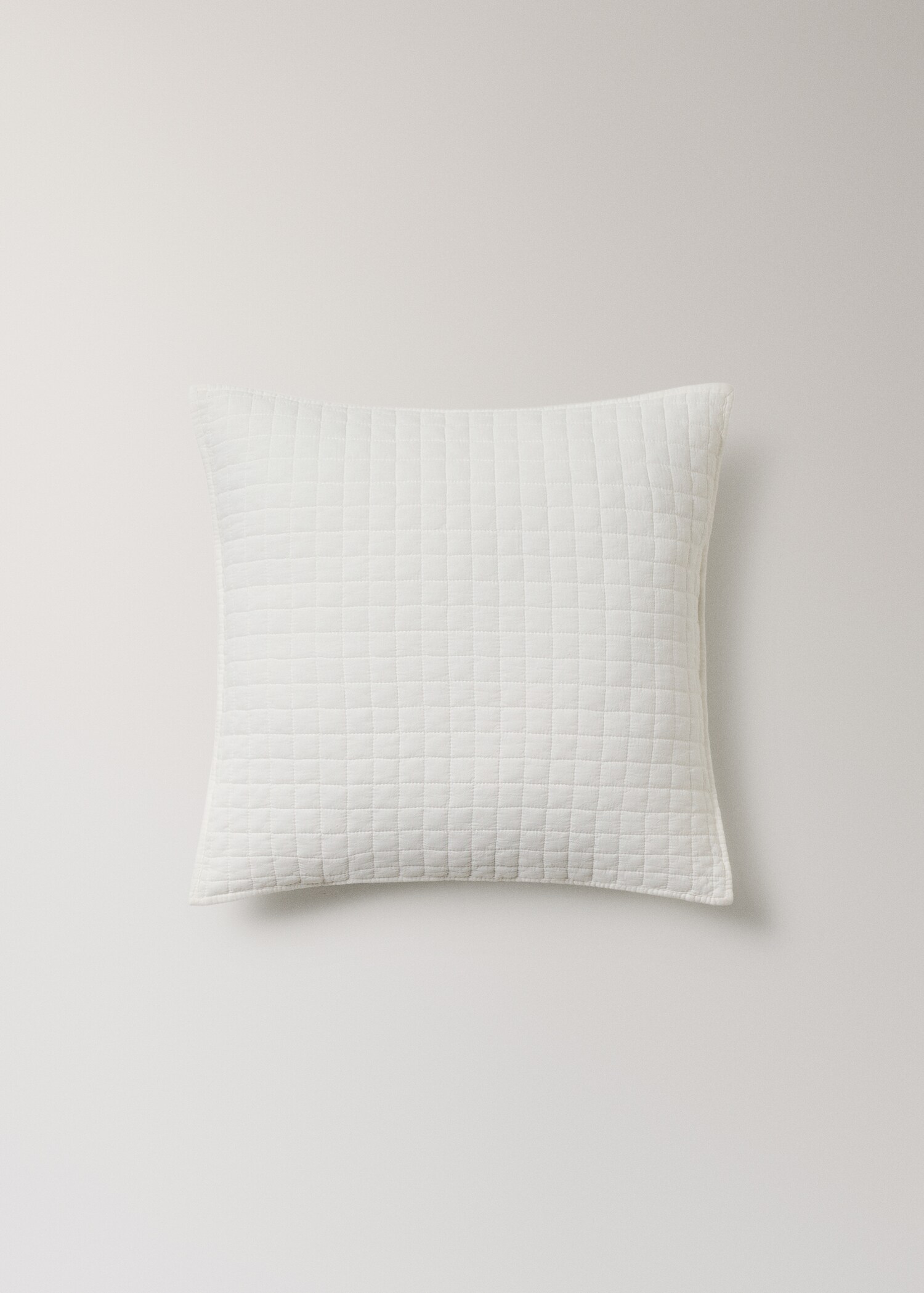 Garment-dyed cotton bed cushion cover 50x50 cm - Article without model