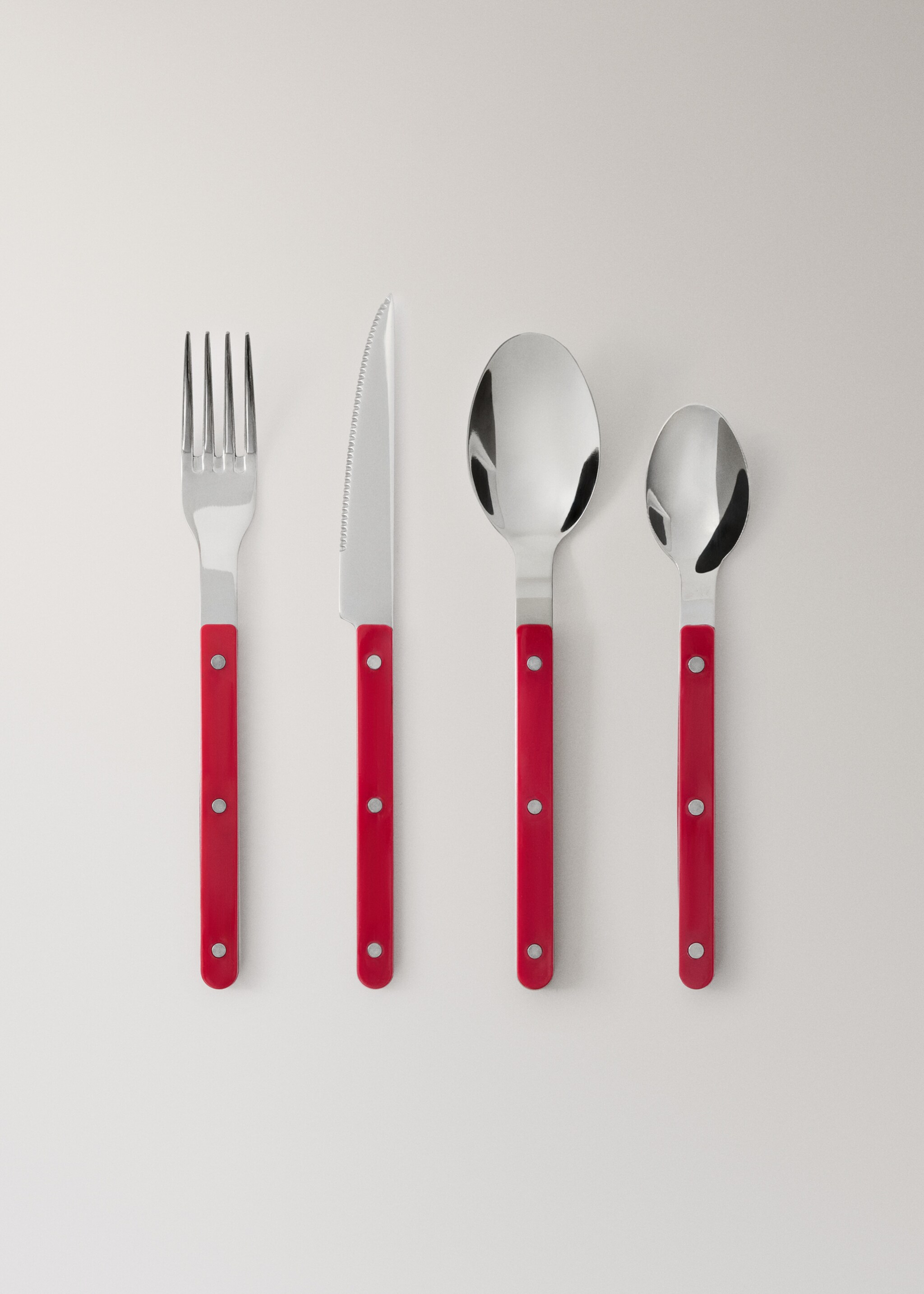 Stainless steel cutlery set with resin handles - Article without model, Red. Ref: 17053826-00.