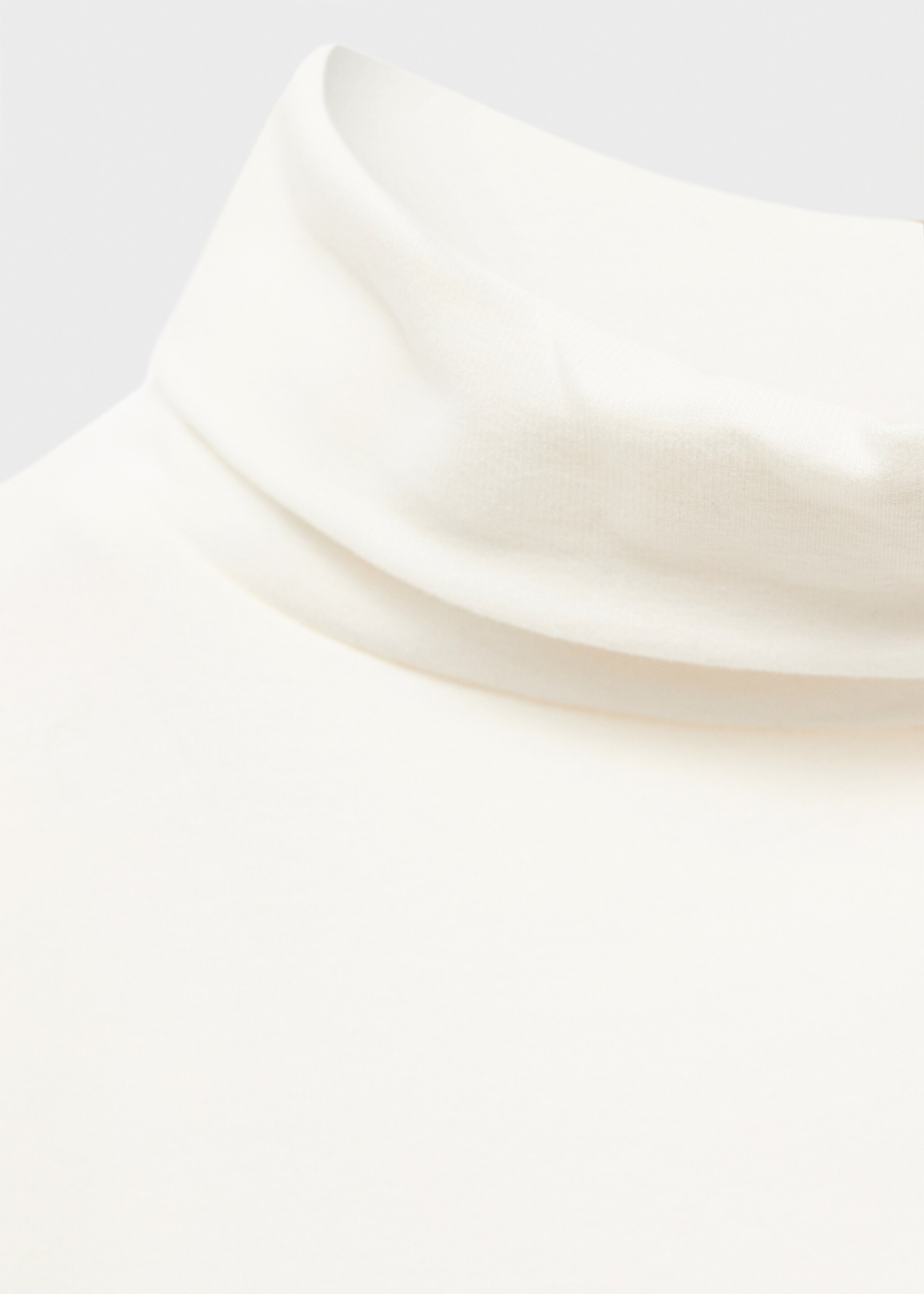 Camiseta cuello alto - Detalle del artículo 8, Blanco roto. Ref: 17054072-00.