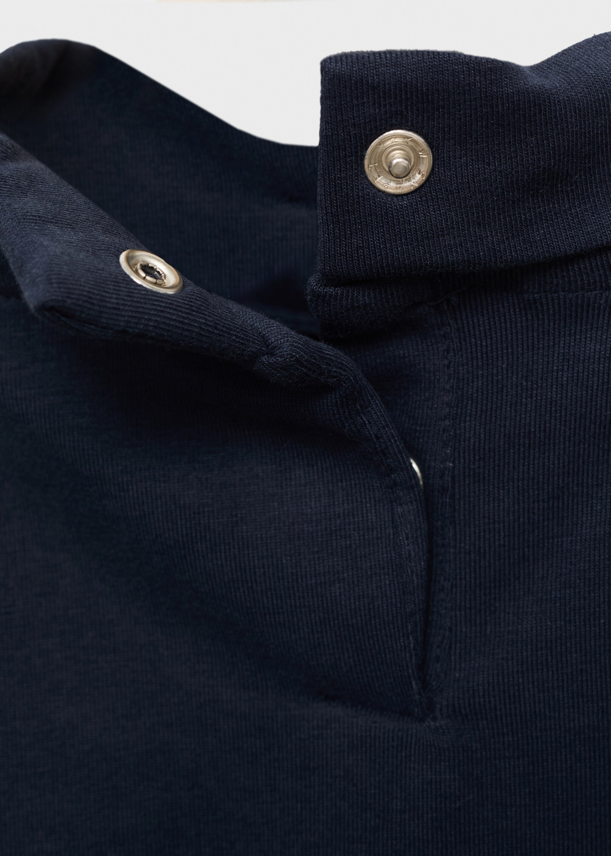 Camiseta cuello alto - Detalle del artículo 0, Azul marino. Ref: 17054072-00.