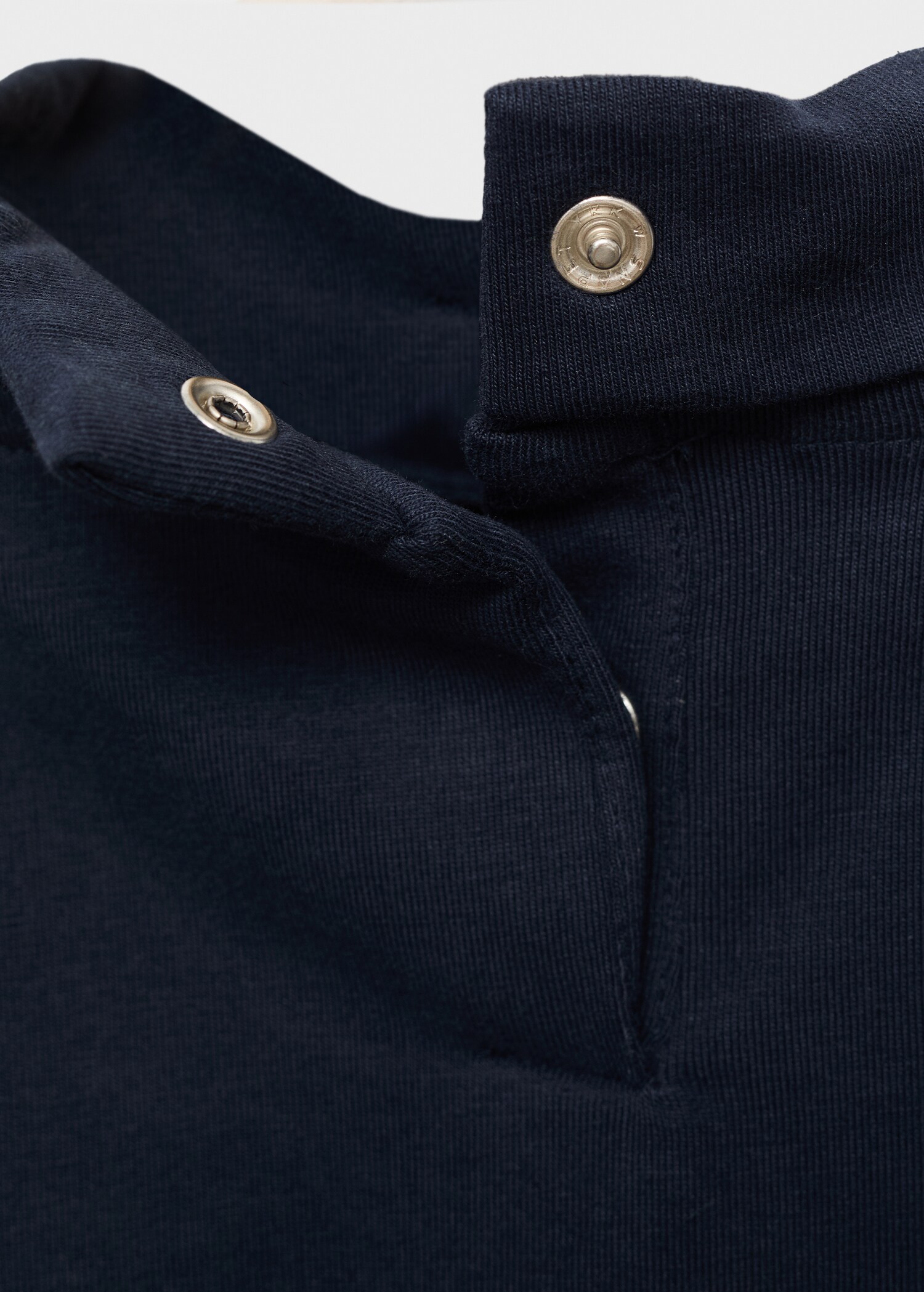 Camiseta cuello alto - Detalle del artículo 0