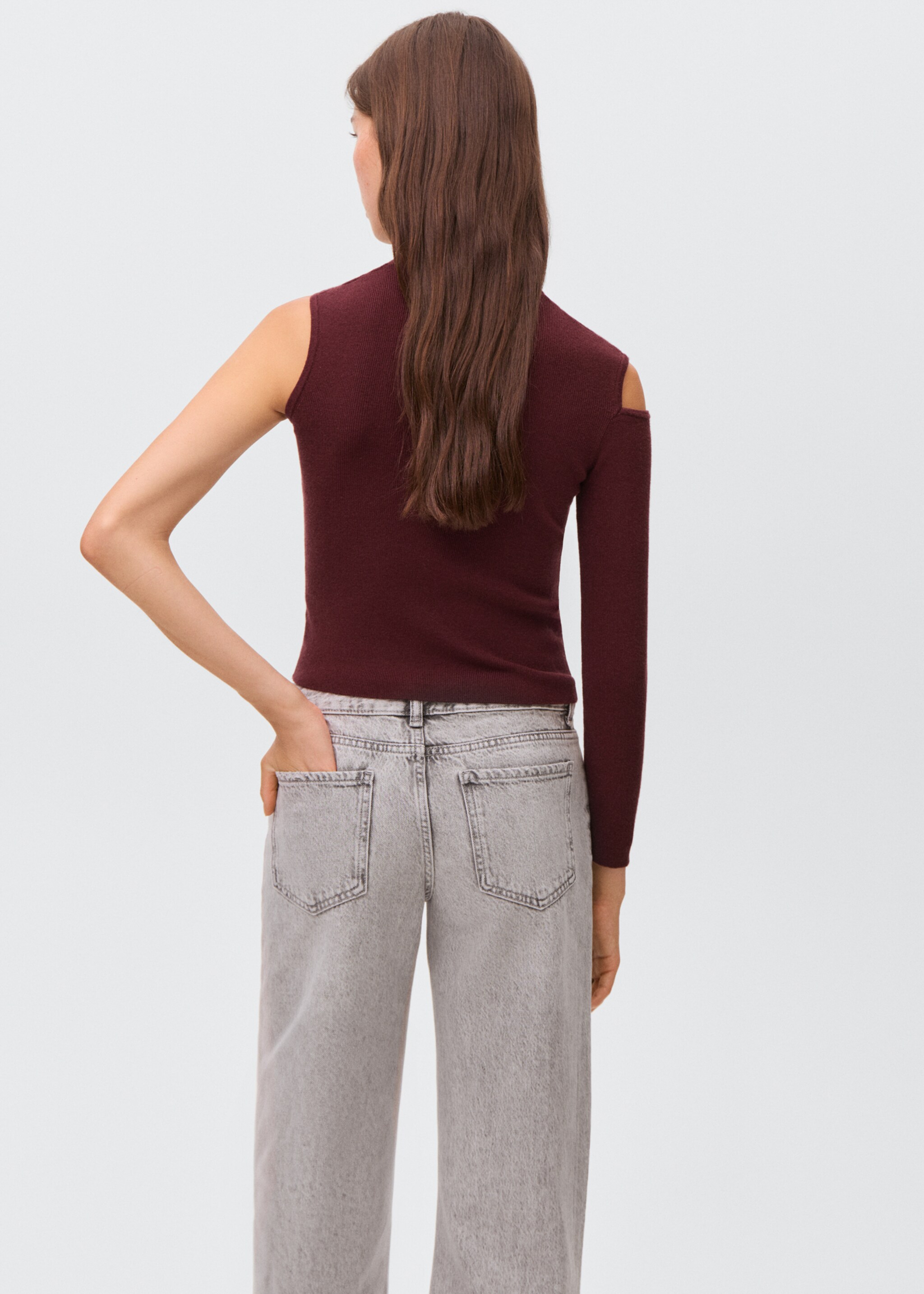 Asymmetrical t-shirt with cut-out - Reverse of the article